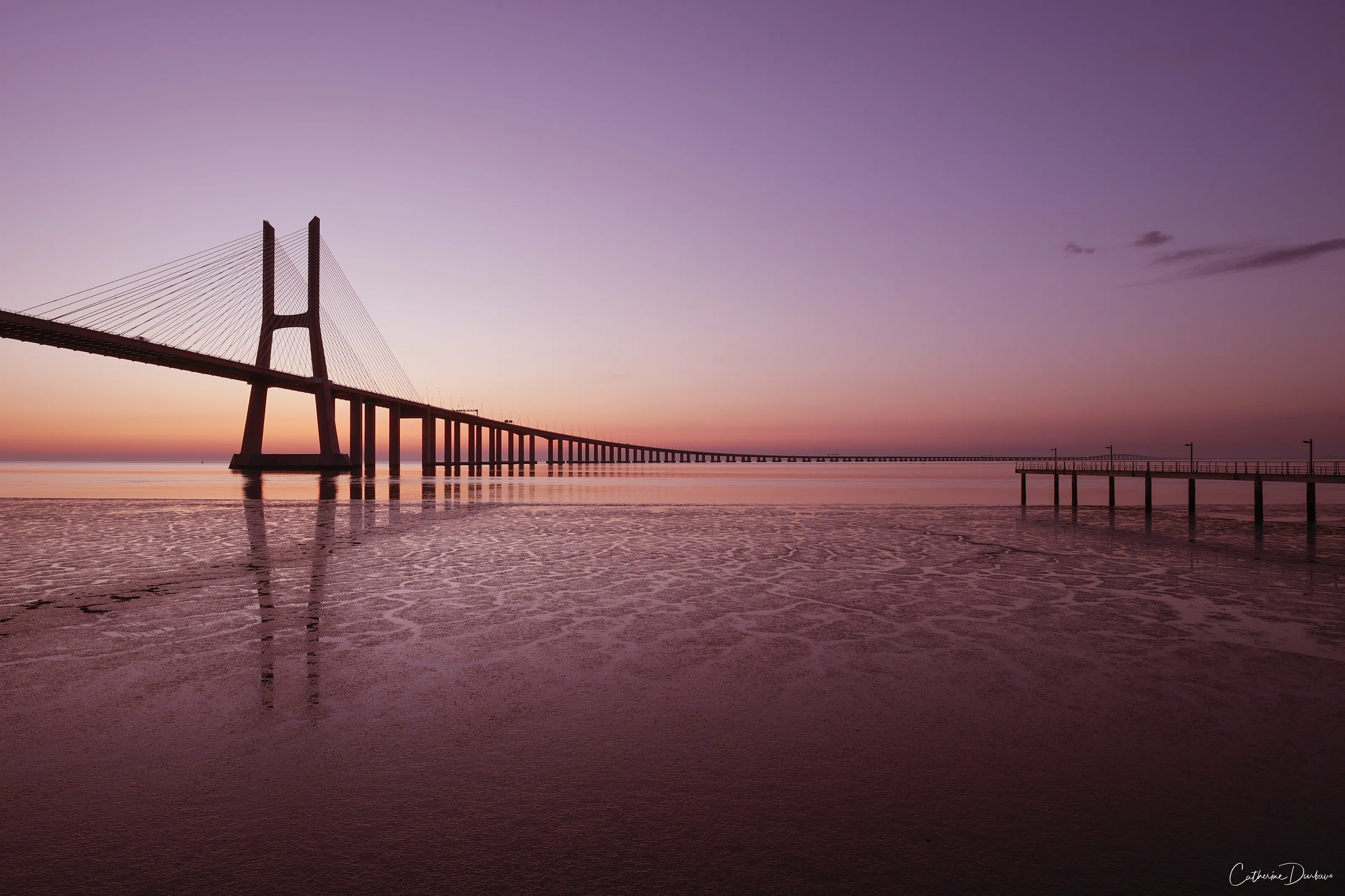Ponte Vasco do Gama at sunrise, Lisboa