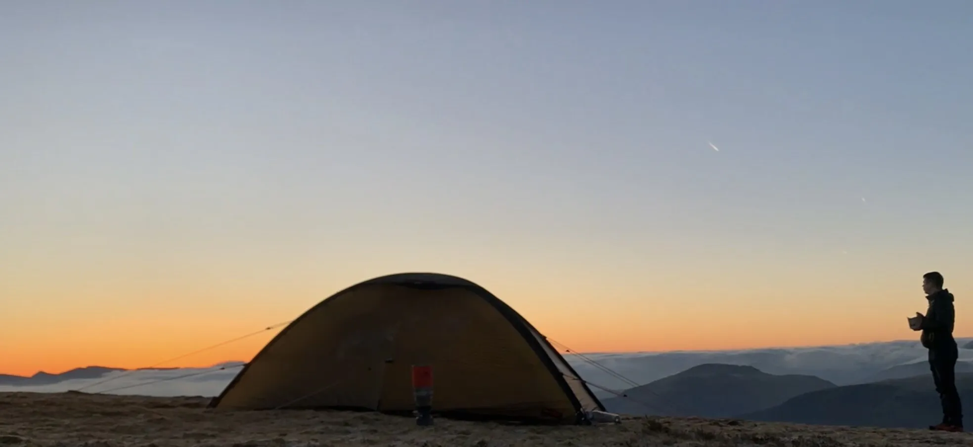 Breakfast above the clouds