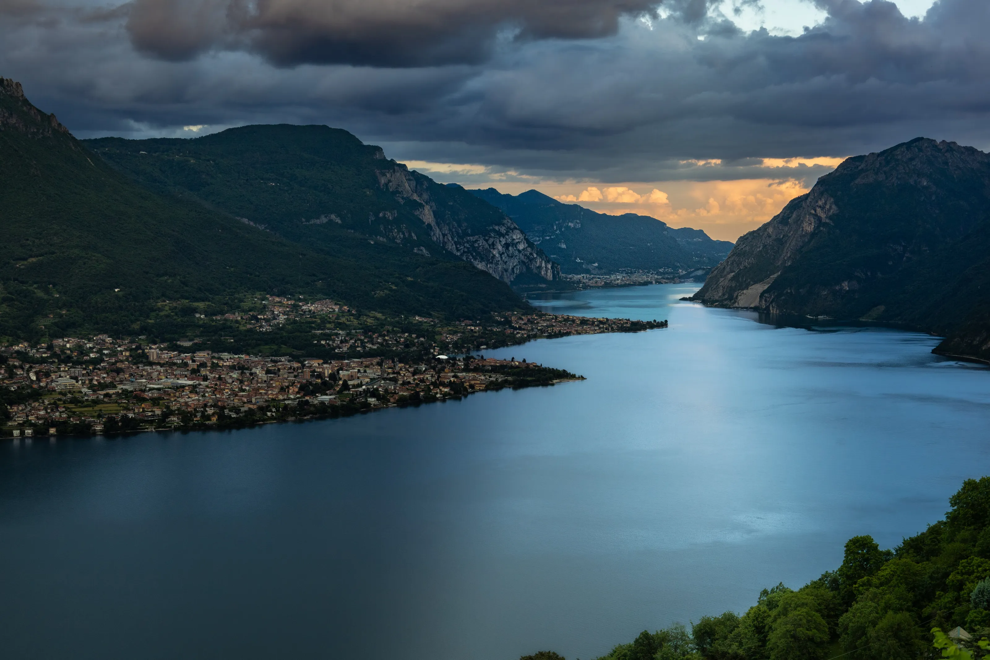 Lake Como on a dark day!