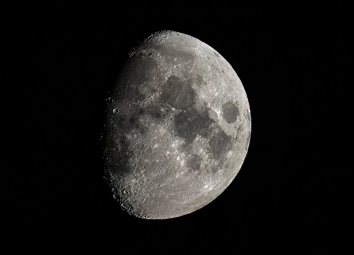 Three quarter ☾ moon
