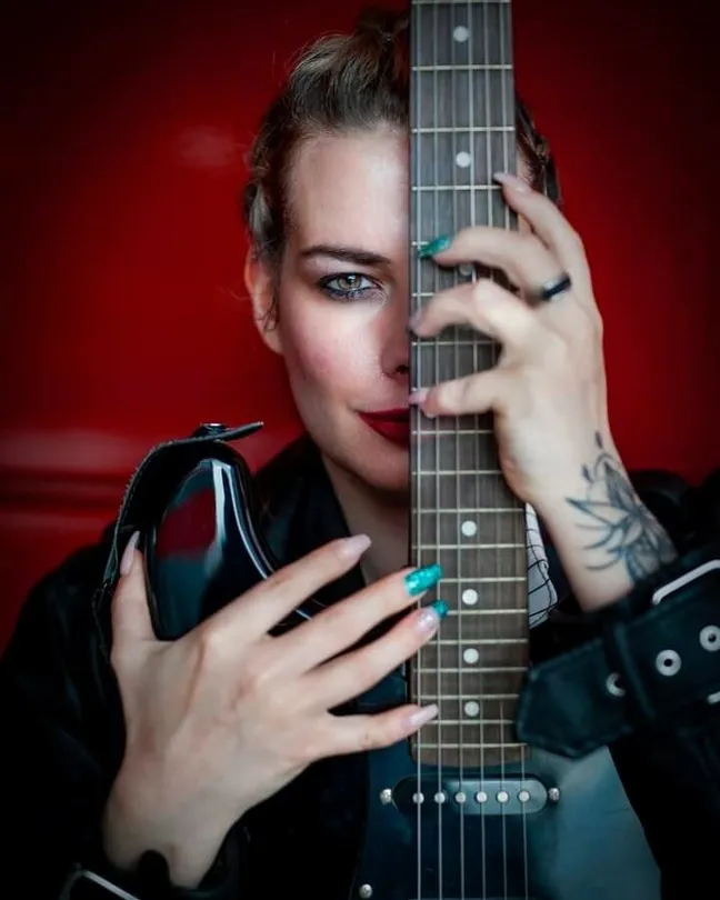 Girl with a guitar