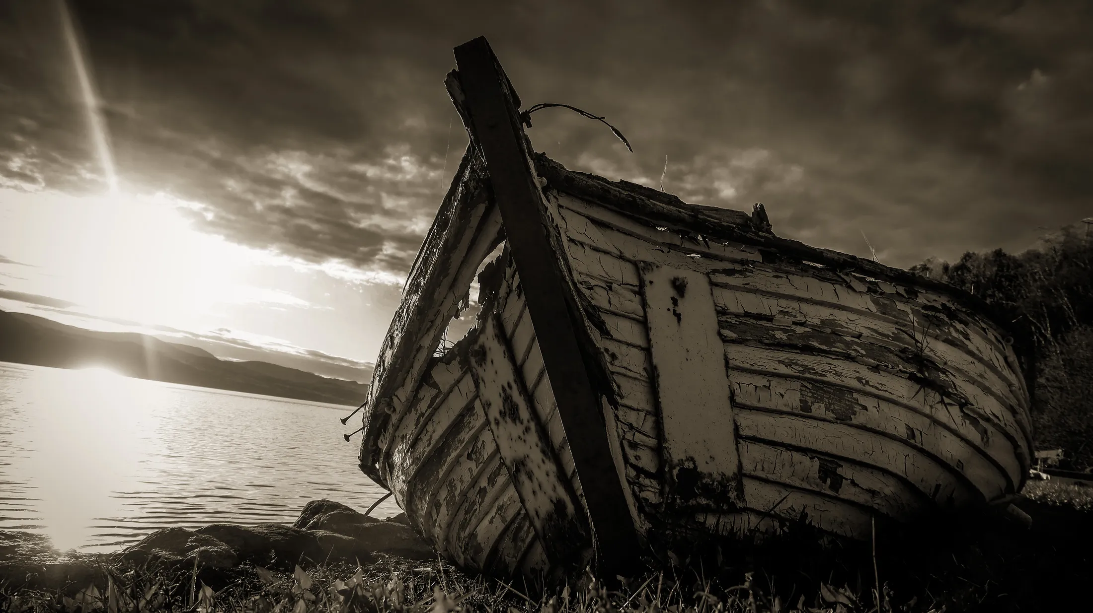 Stranded Boats in Black and White - transport photo contest ...
