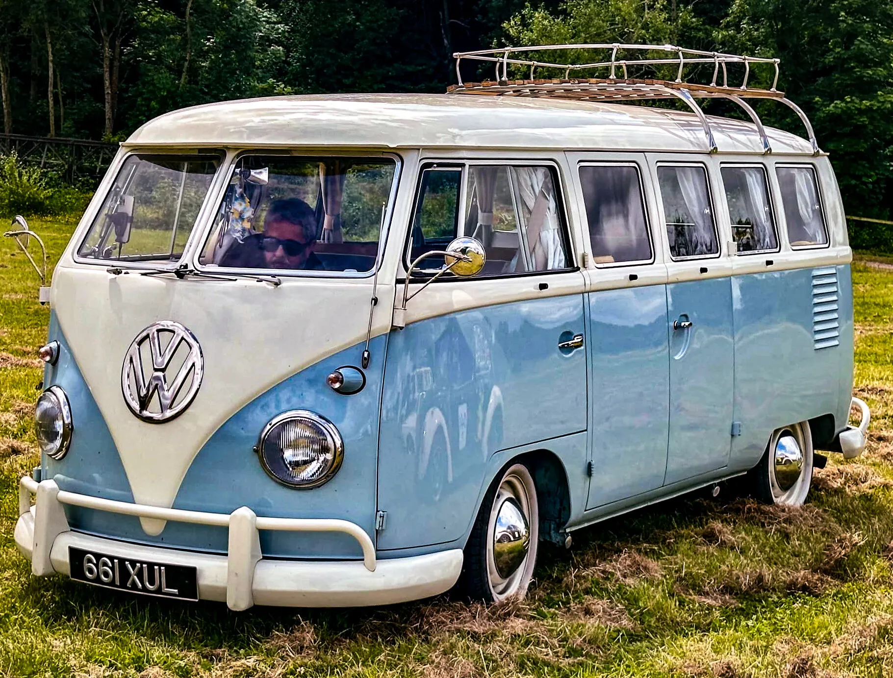 Volkswagen Split screen Camper van bus vw