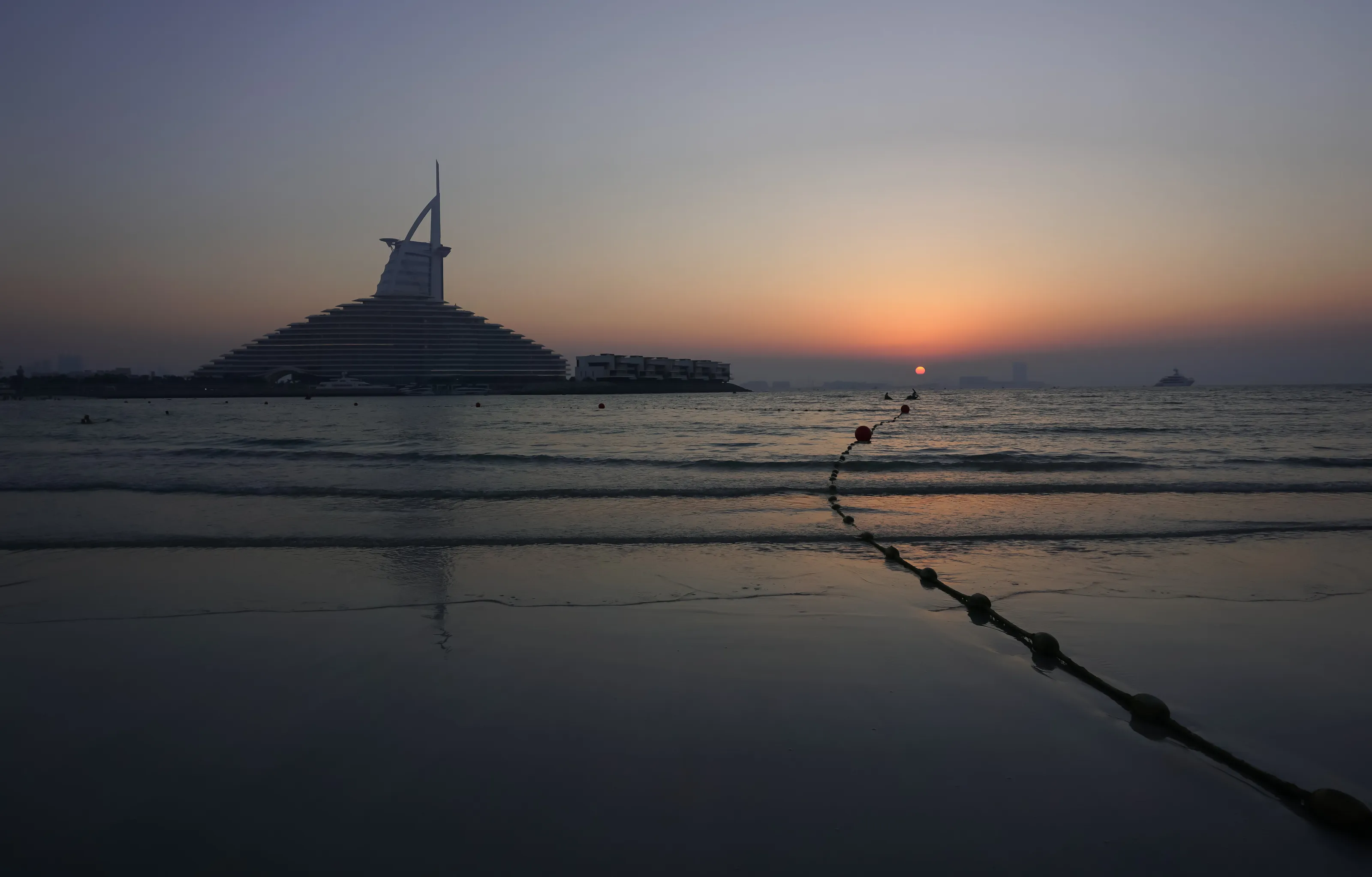 Dubai's Tranquil Twilight