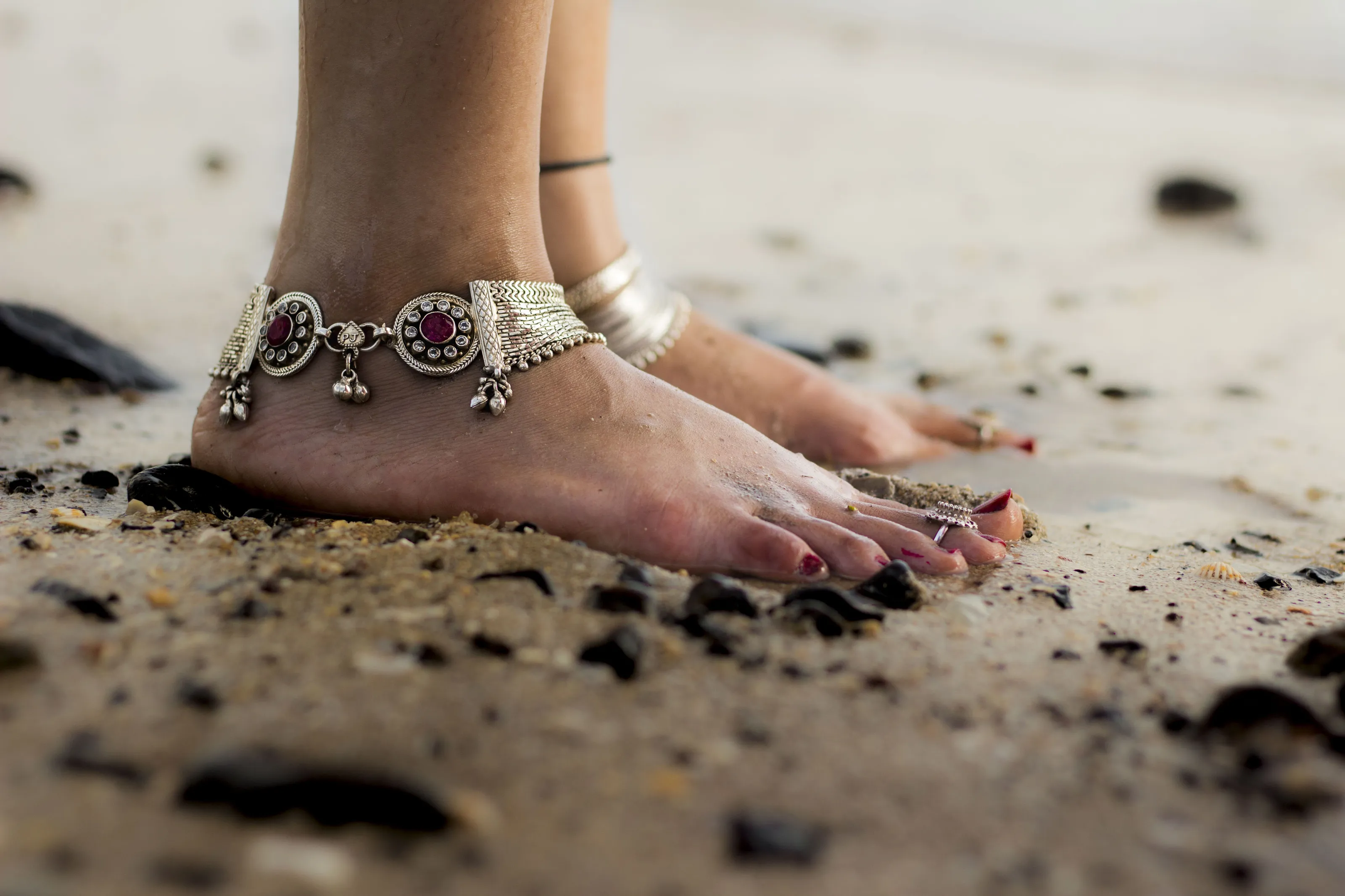 footprints wash away memories remain.