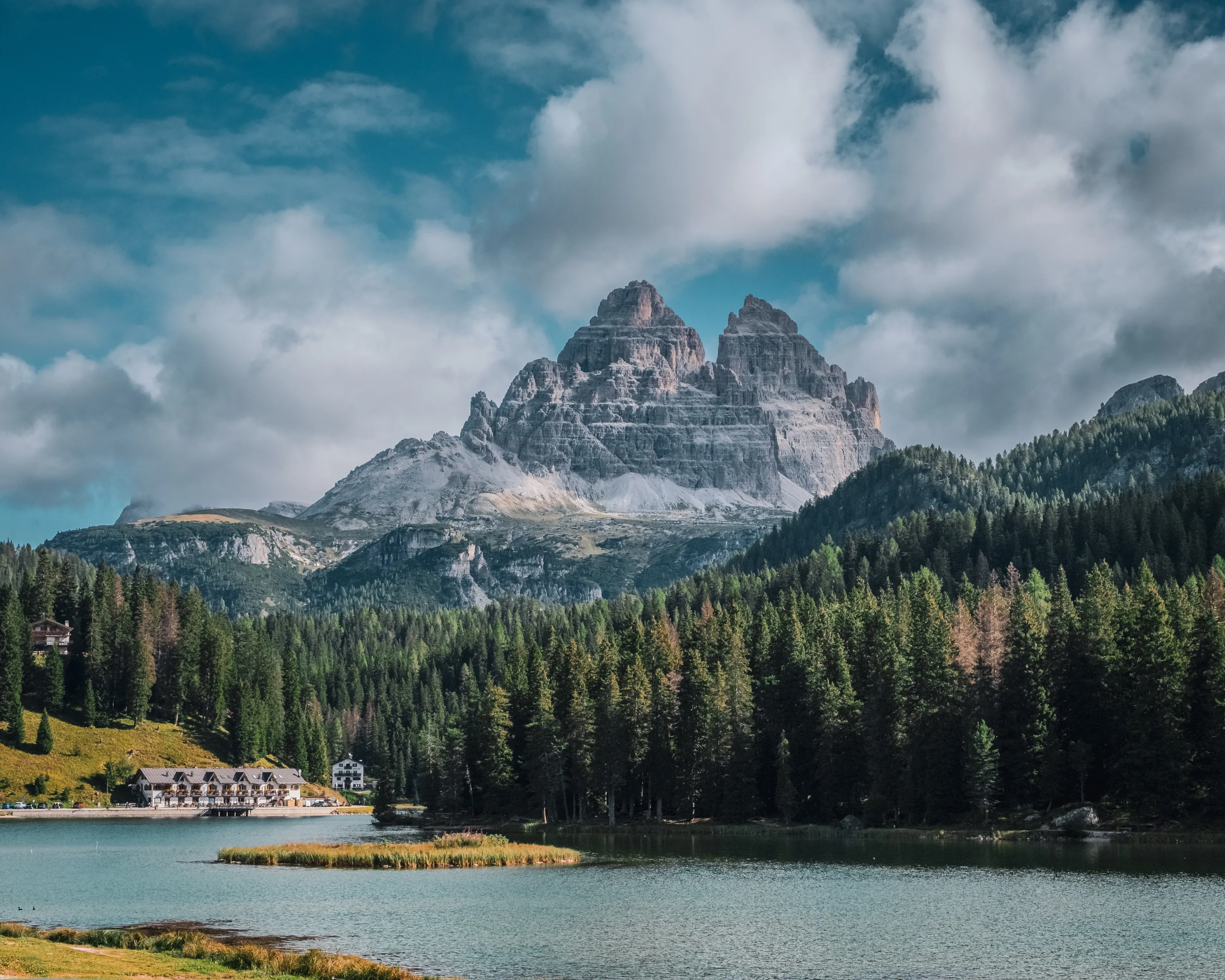 Lakeside view in Dolomiti