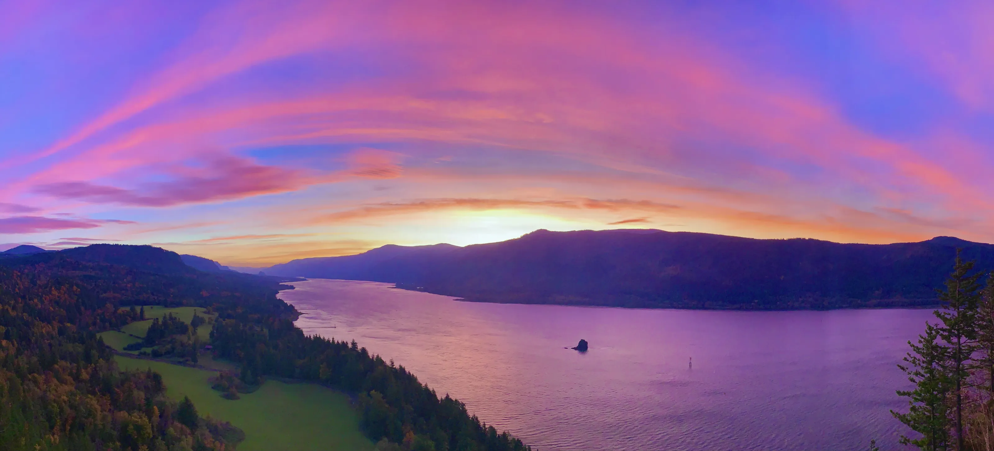 Sunrise on the Columbia