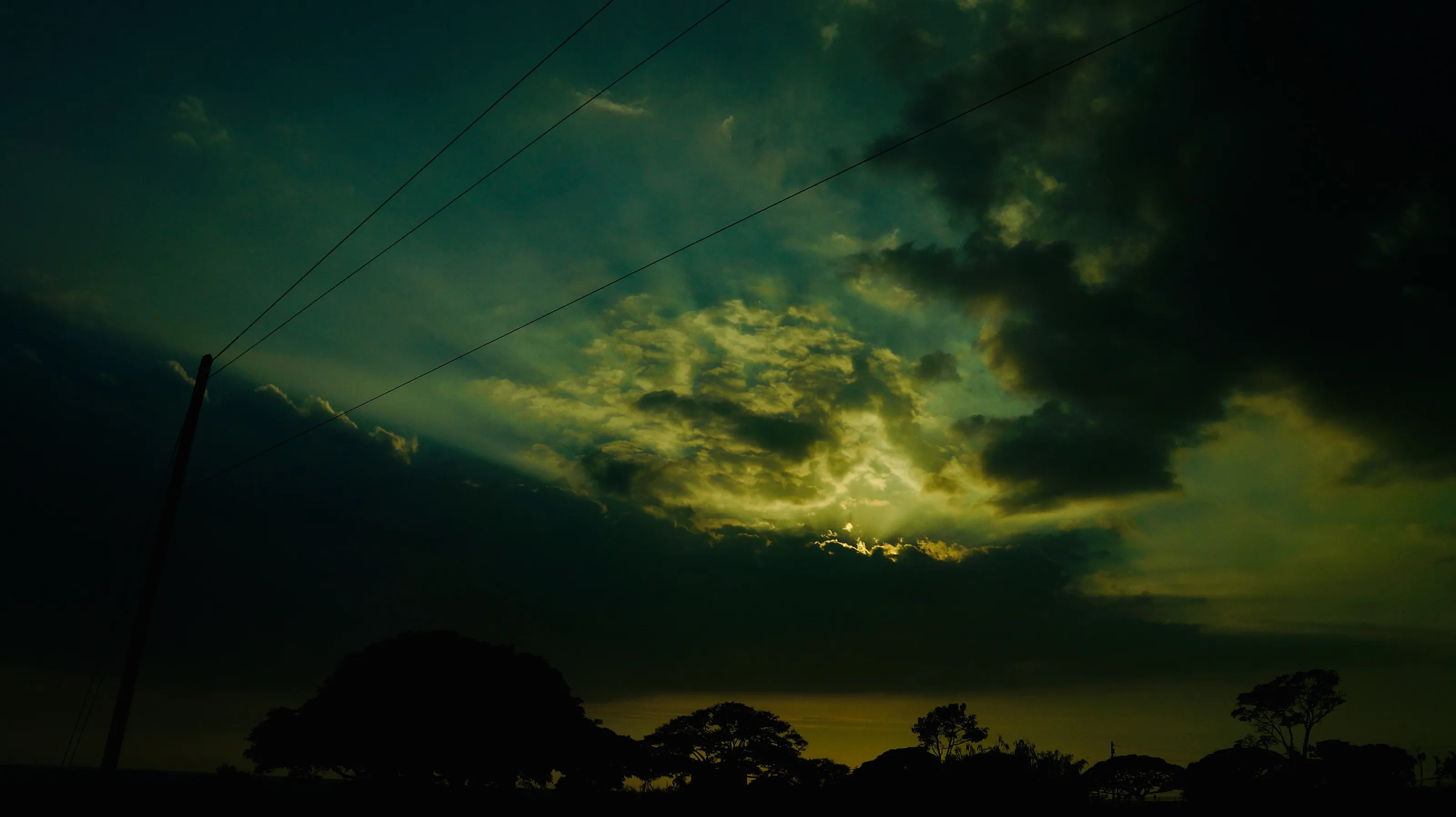 A cloudy day in Hawai'i
