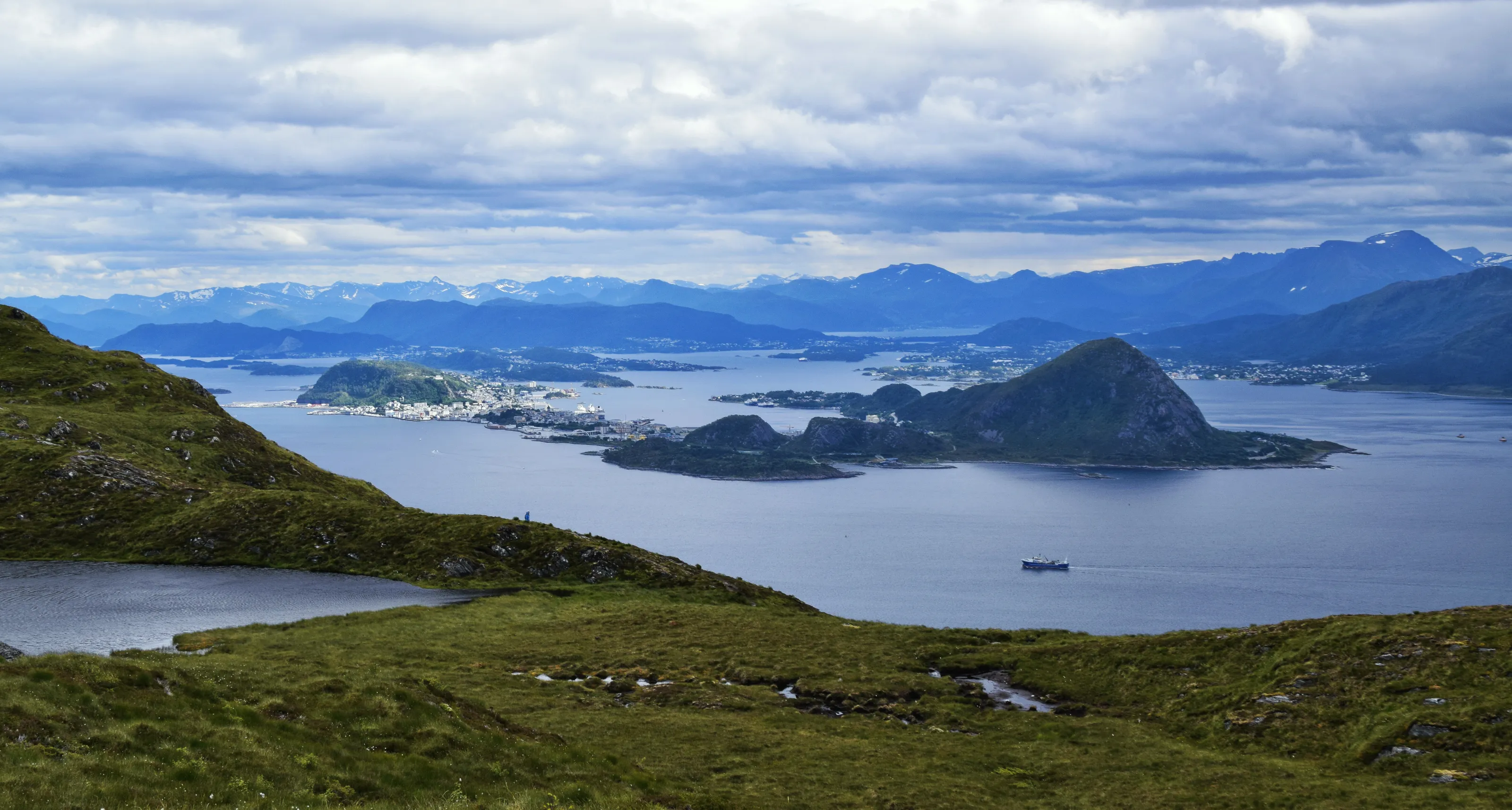 Aalesund from Godoeya