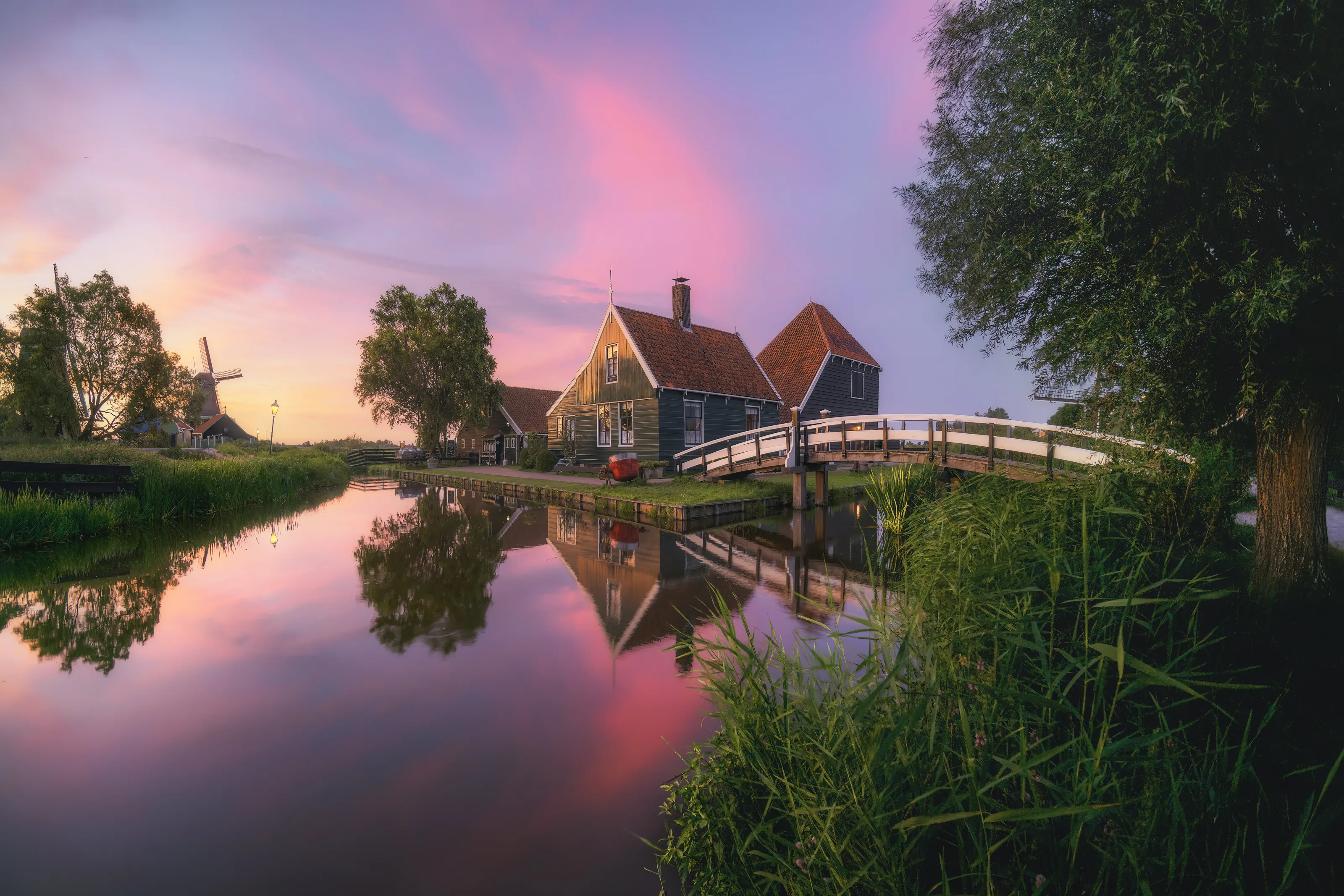 Zaanse Schans on sunset
