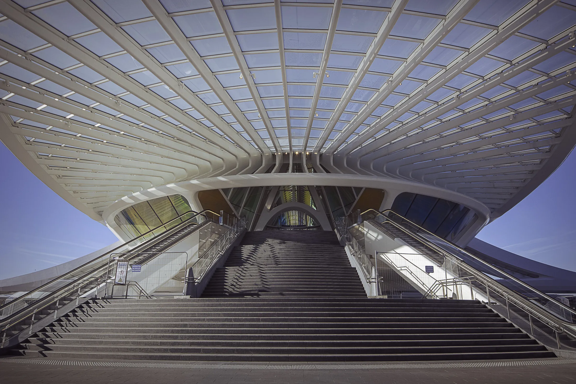 Bergen (Mons) - Entrance railway station 2