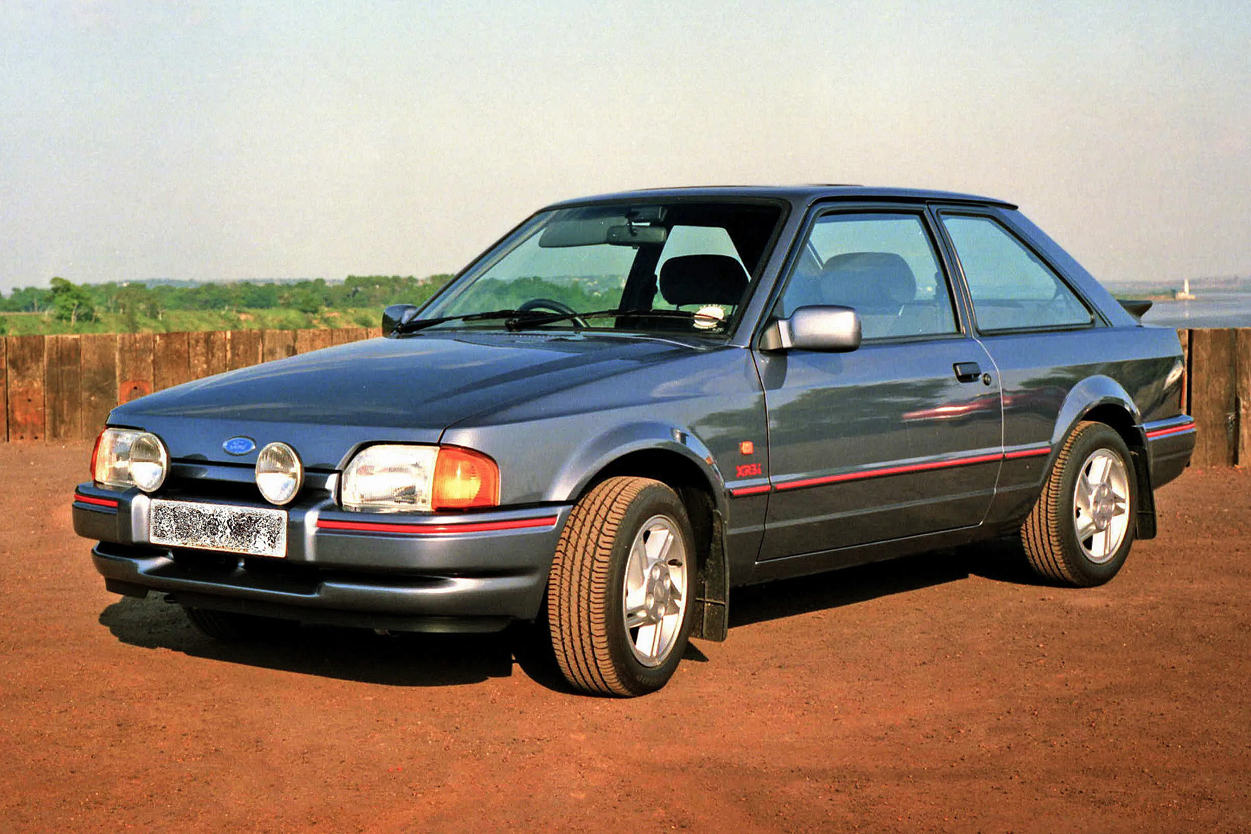 Ford Escort XR3i