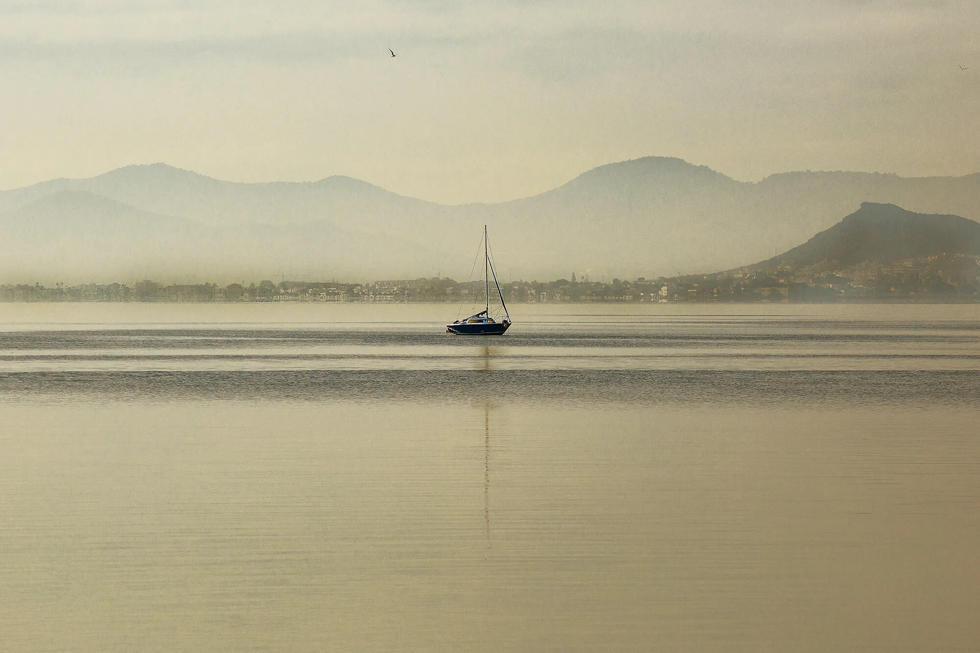 solitario en la mar