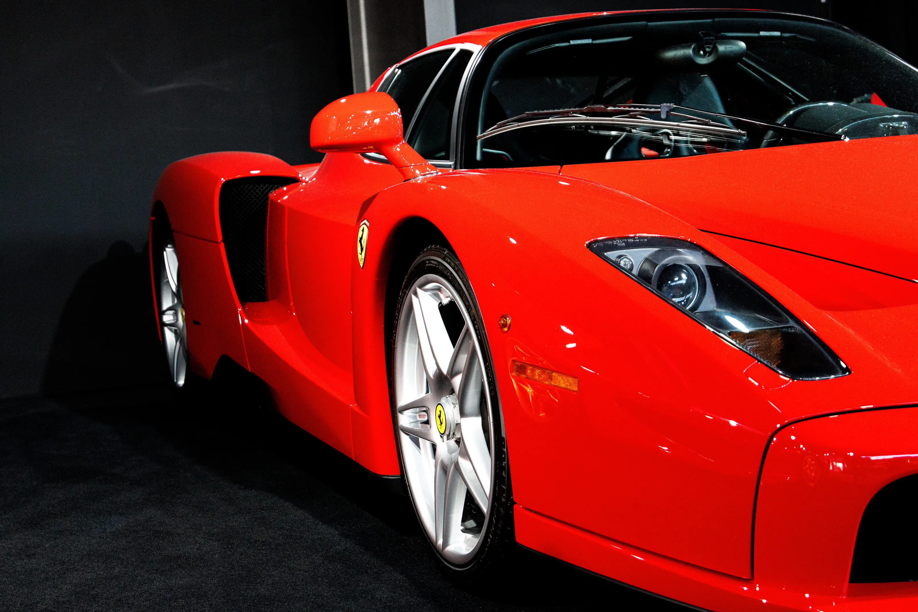 Ferrari in knallrot