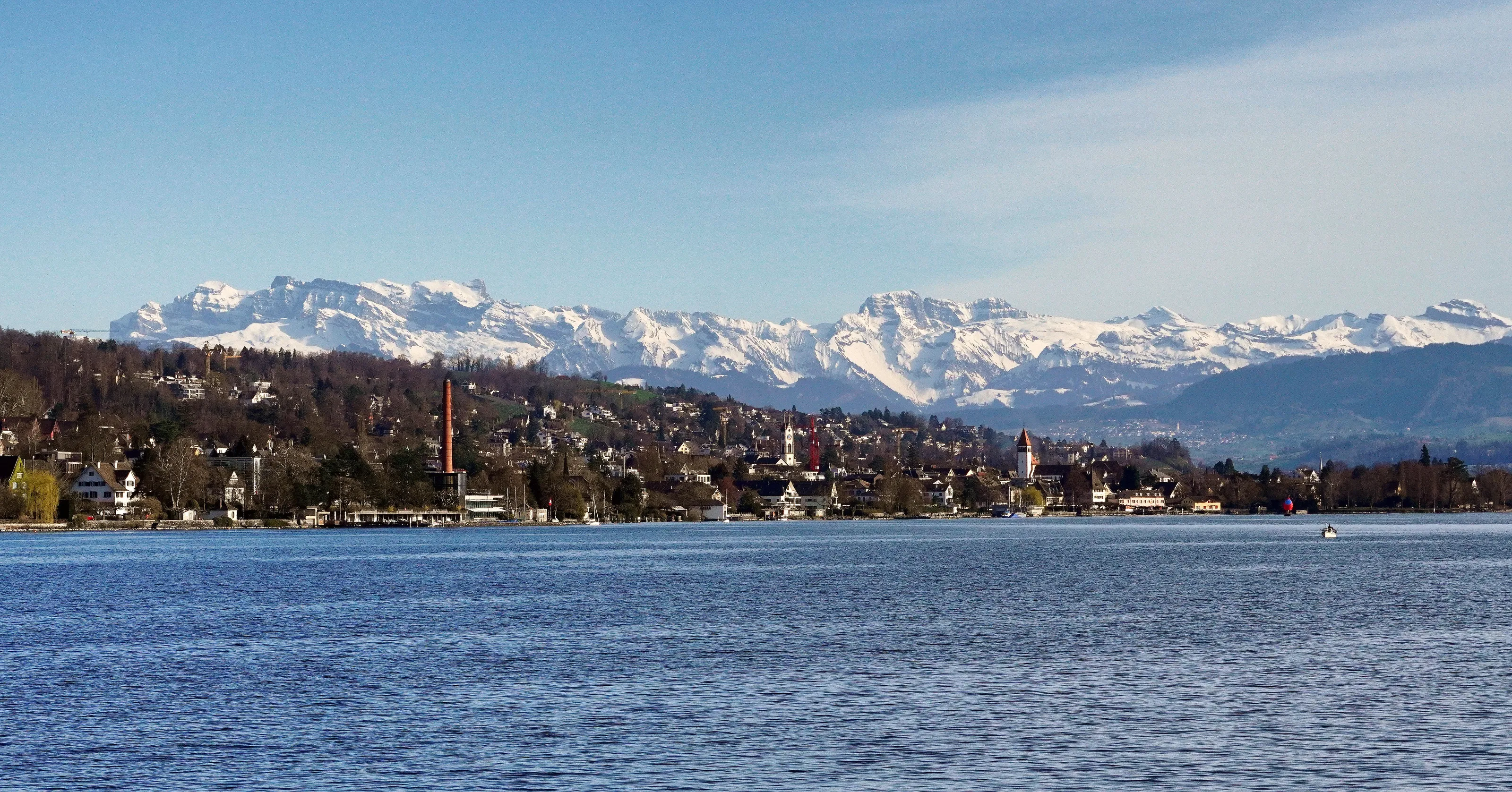 A scenary from Zurich Lake