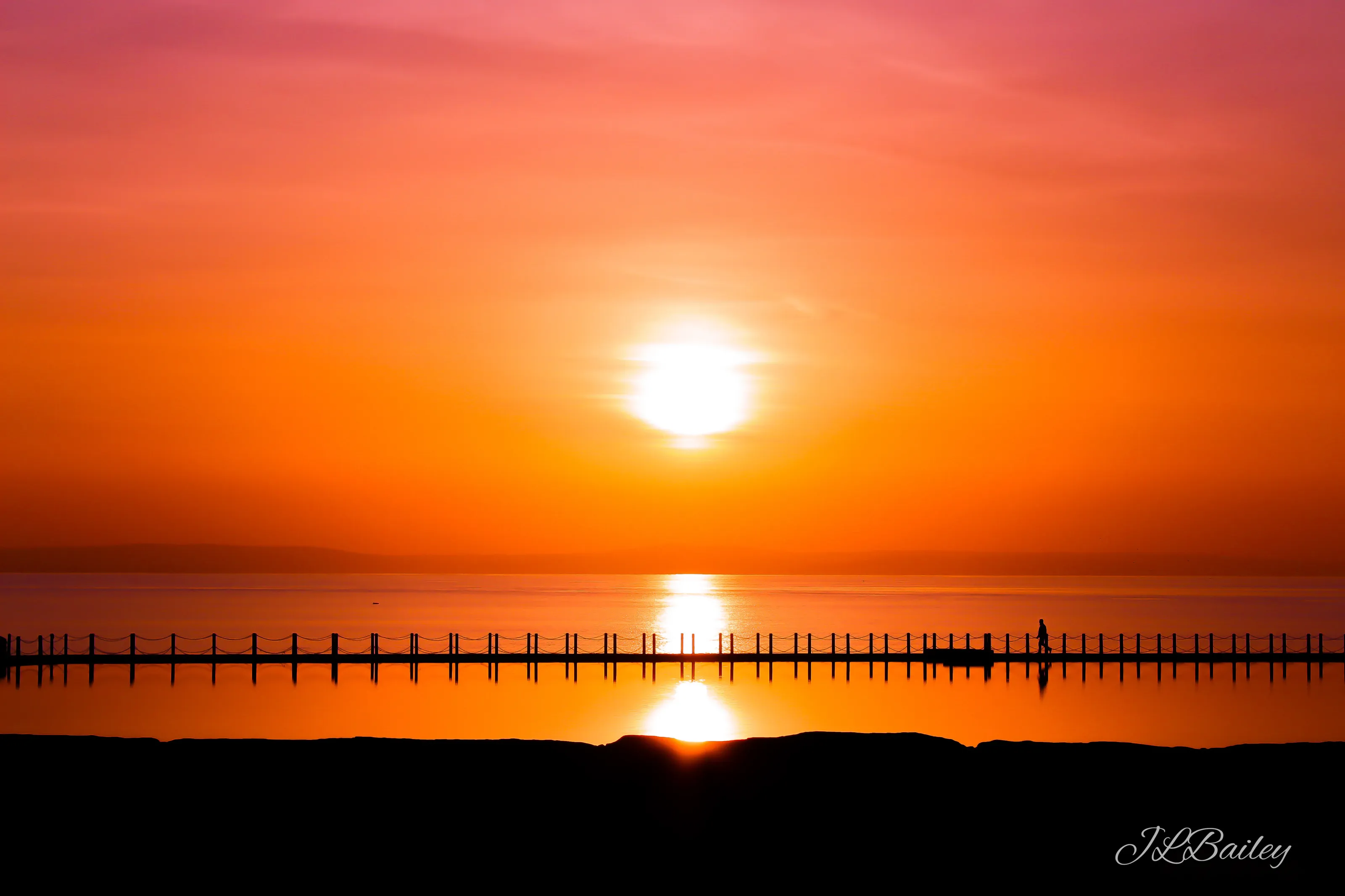 the most incredible sunset iv ever seen in Weston super mare marine lake