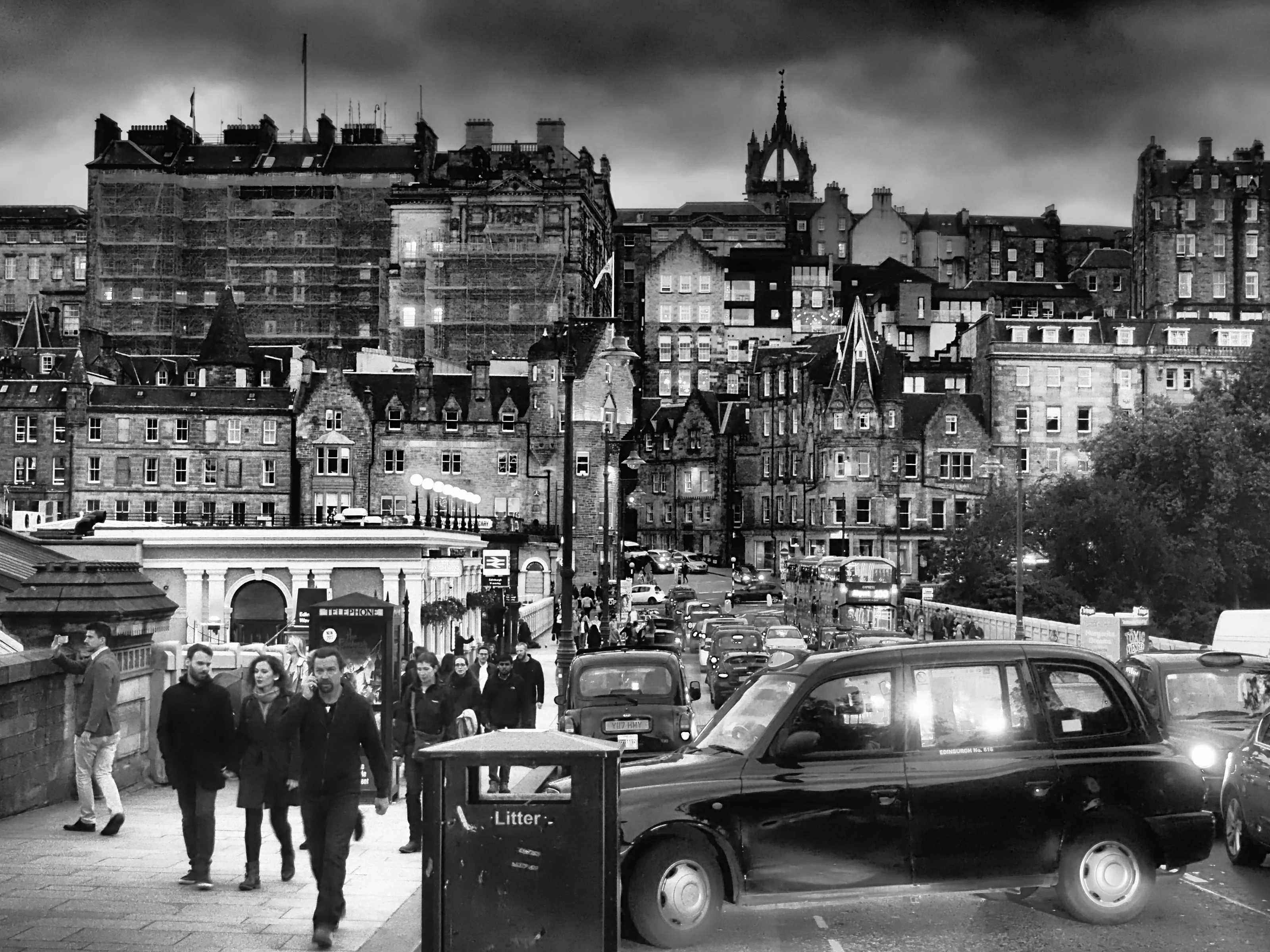 Waverley Bridge