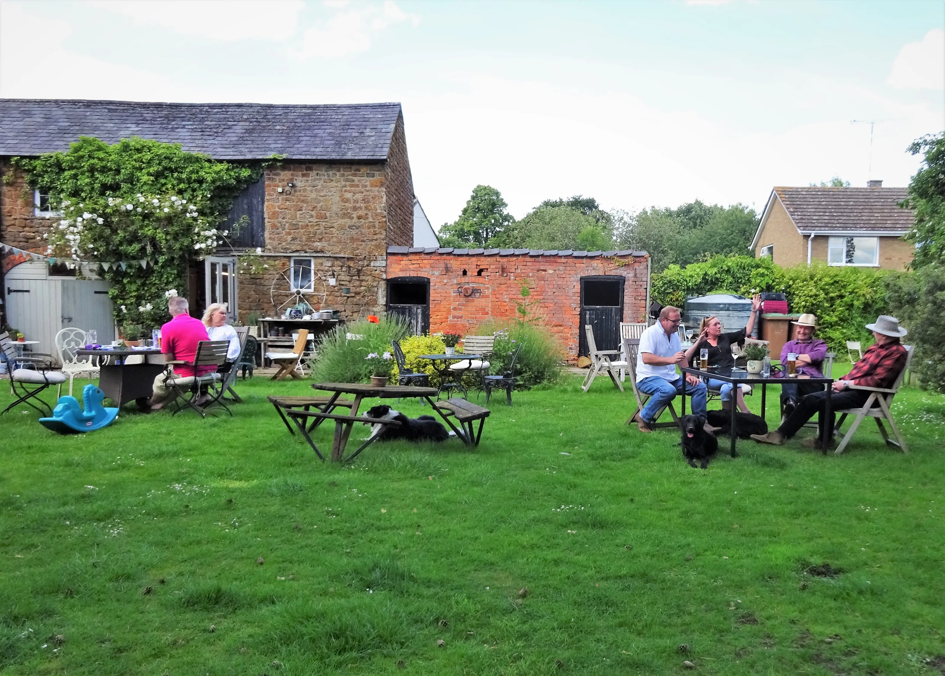 Outdoor Areas of Pubs and Restaurants