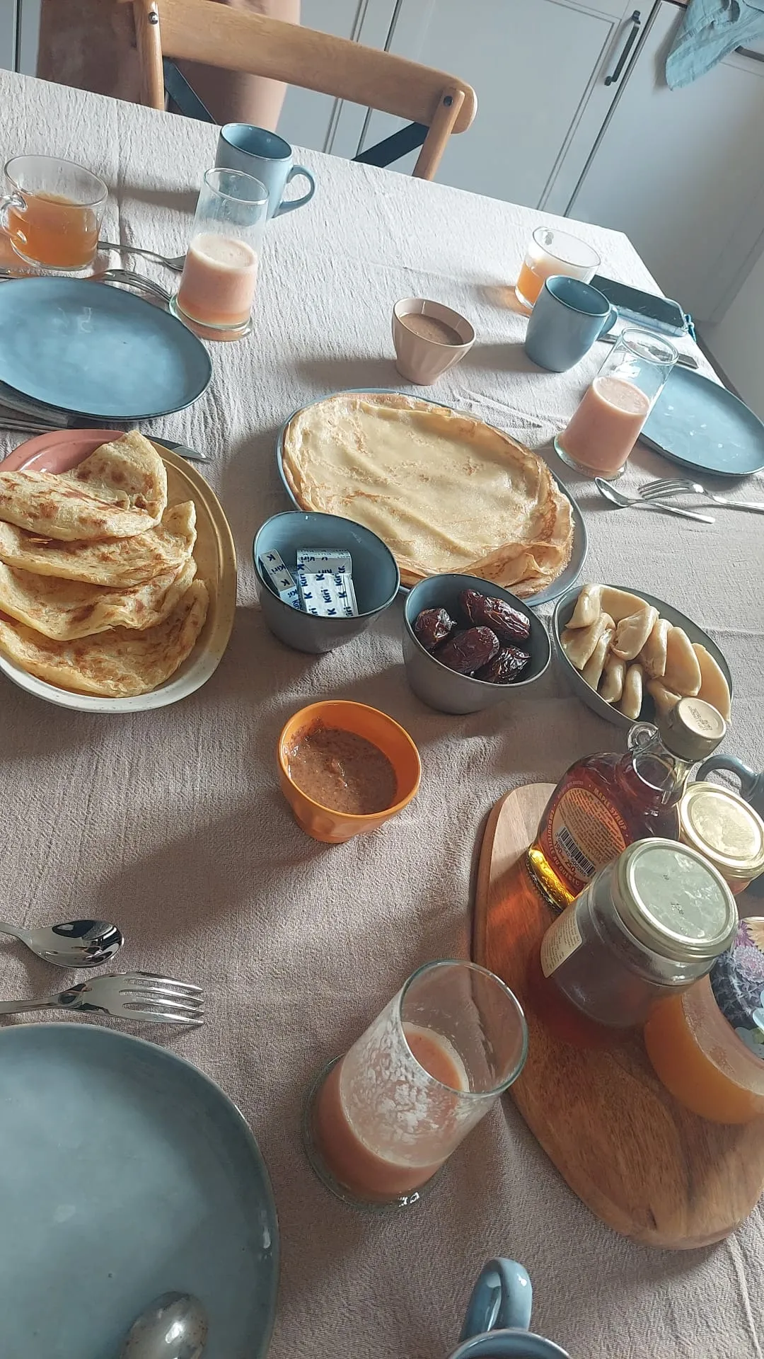Crepes and Pancakes (in colour)