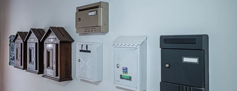 Mailboxes (in colour)