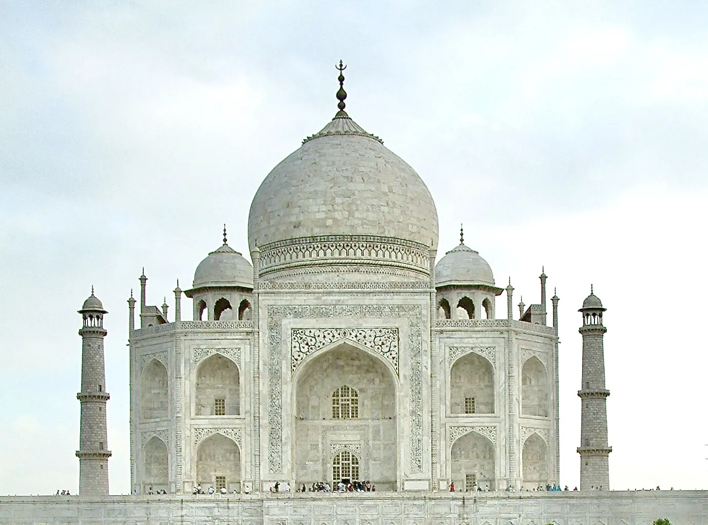 The New Seven Wonders of the World (in colour)