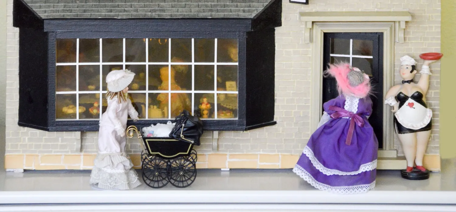 Dolls houses