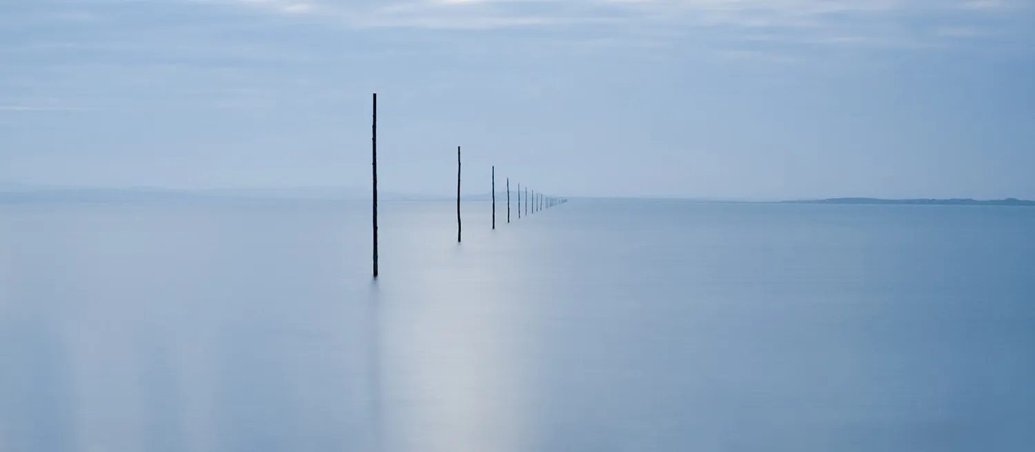 Leading lines