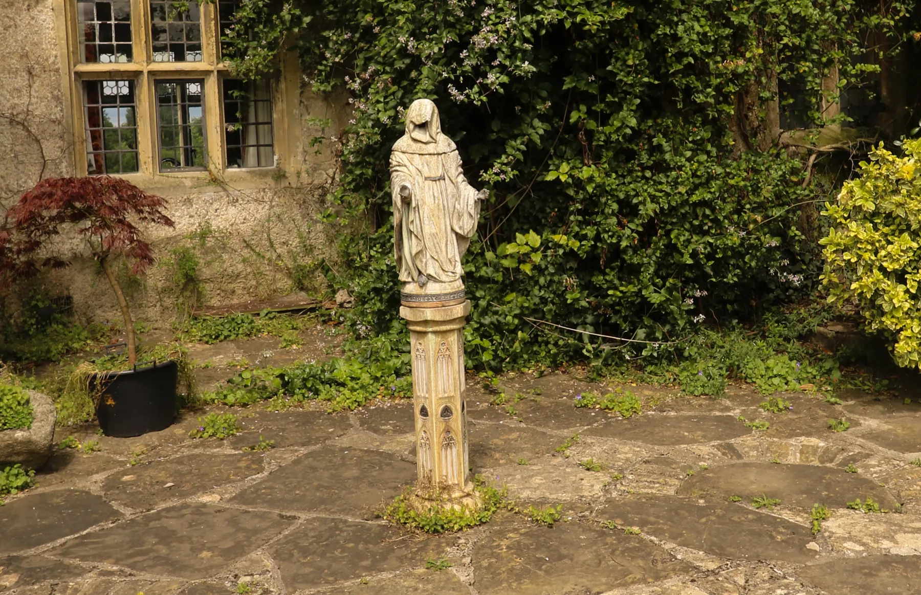Monuments and statues