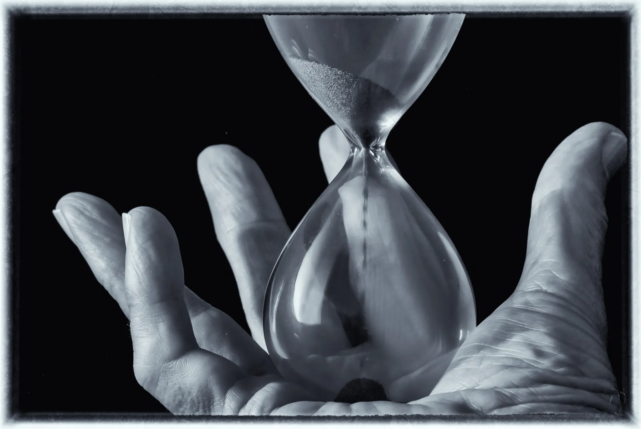 Black & White in the palm of your hand