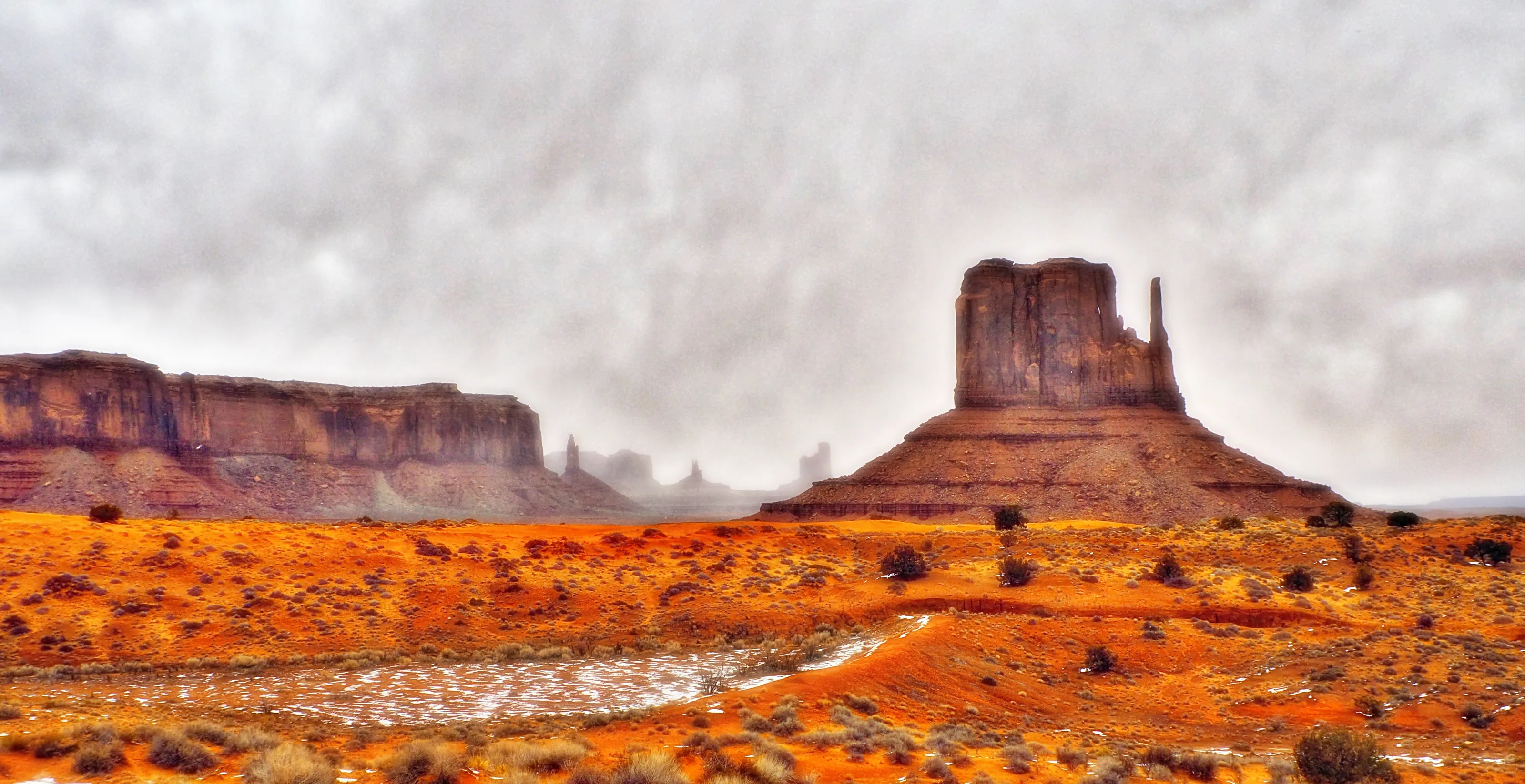 Canyons and Natural Rock Formations