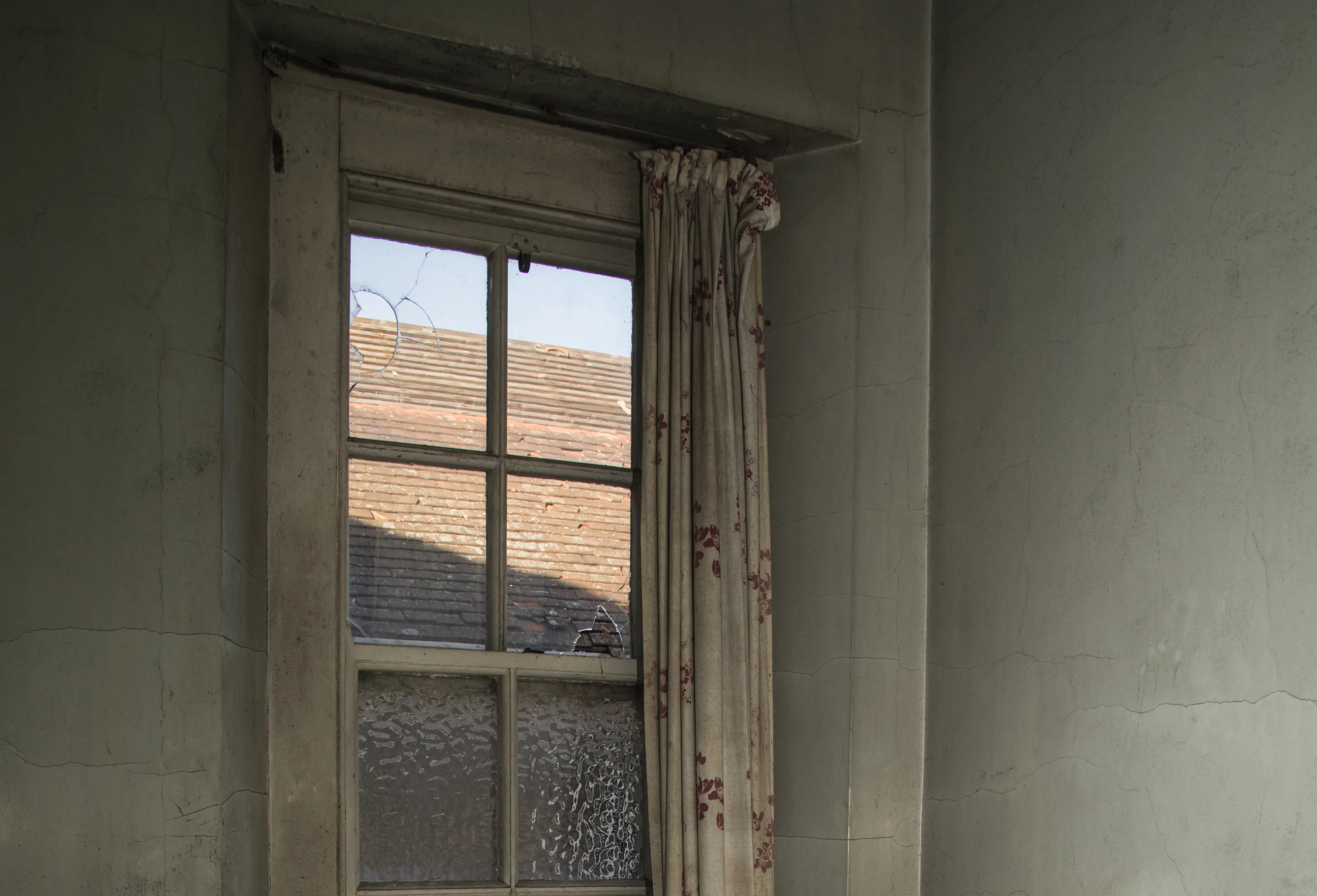 A Single Window - Old and Shabby (in colour)