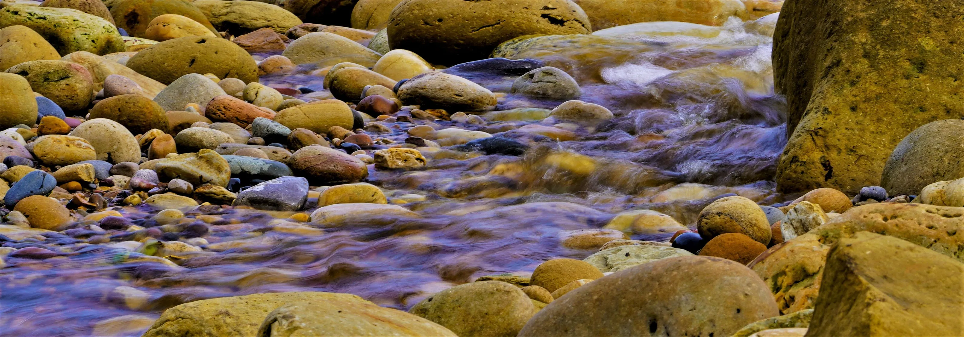 Trickling Water in Colour
