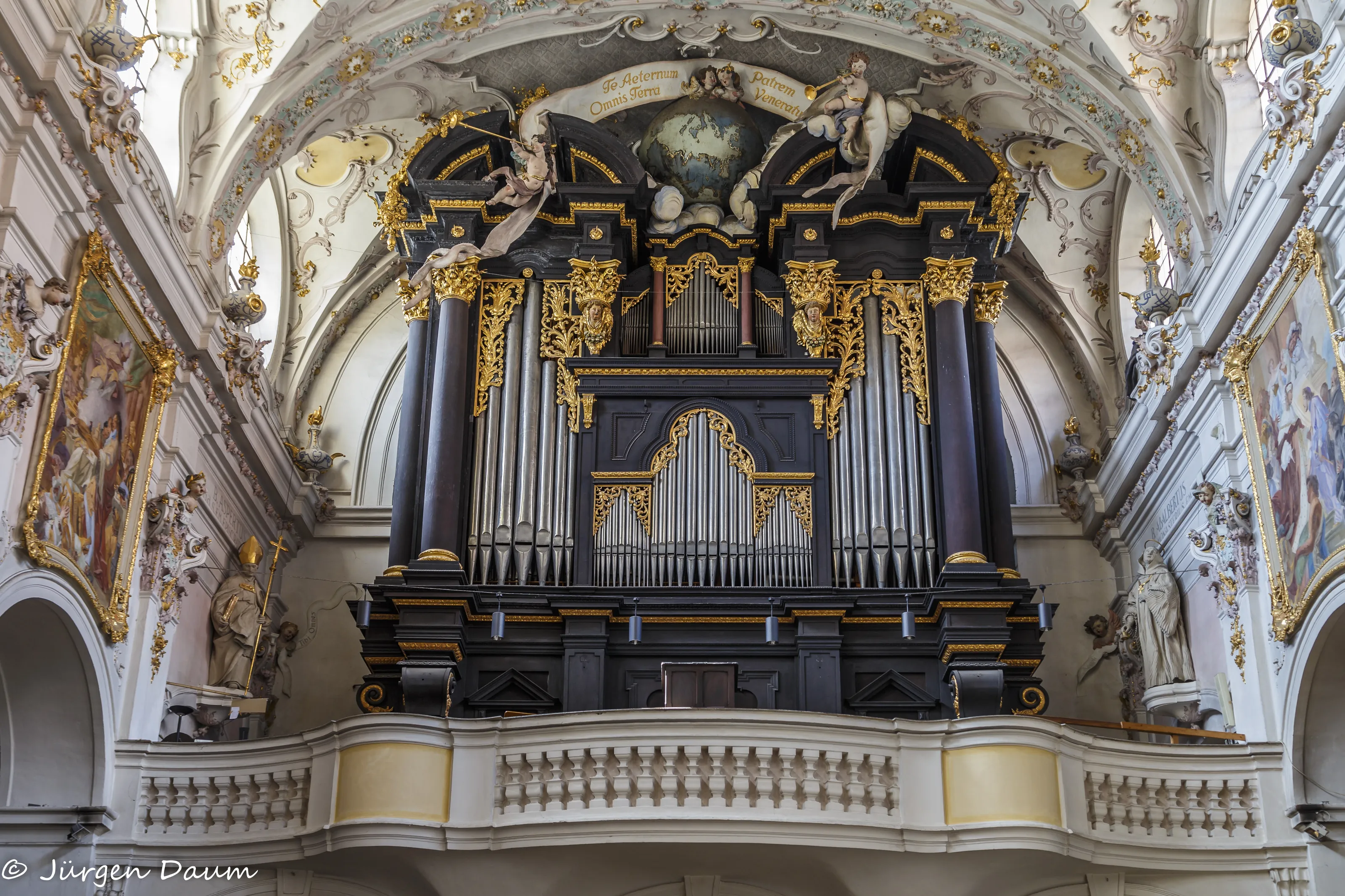 Organ Pipes