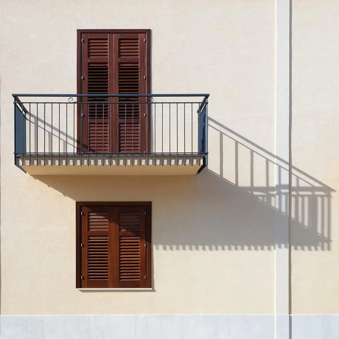 Shadows and Architecture
