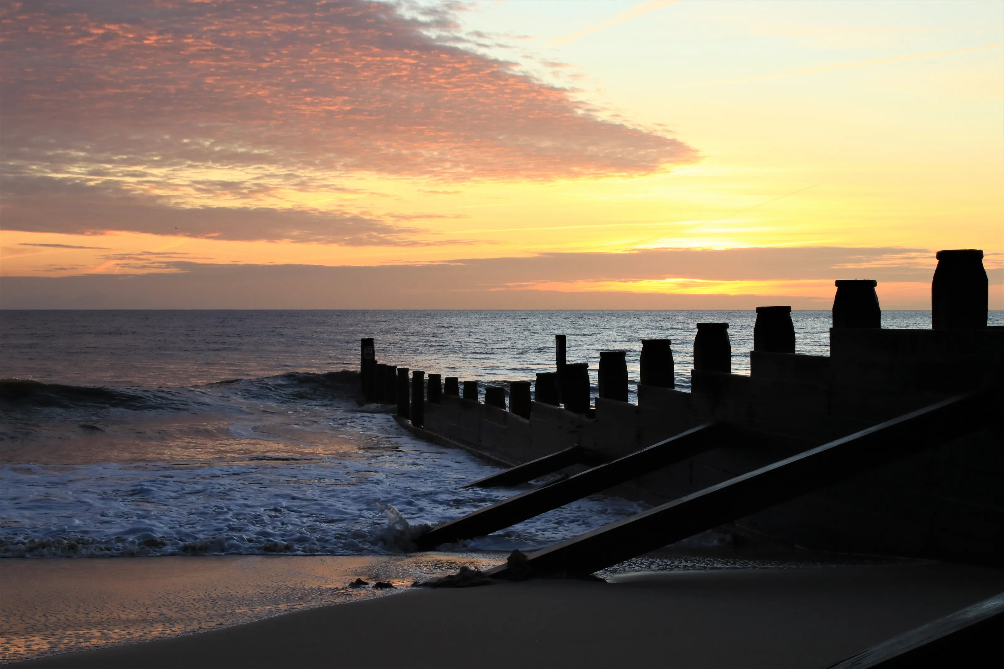 Seascapes at Sunrise or Sunset (in colour)