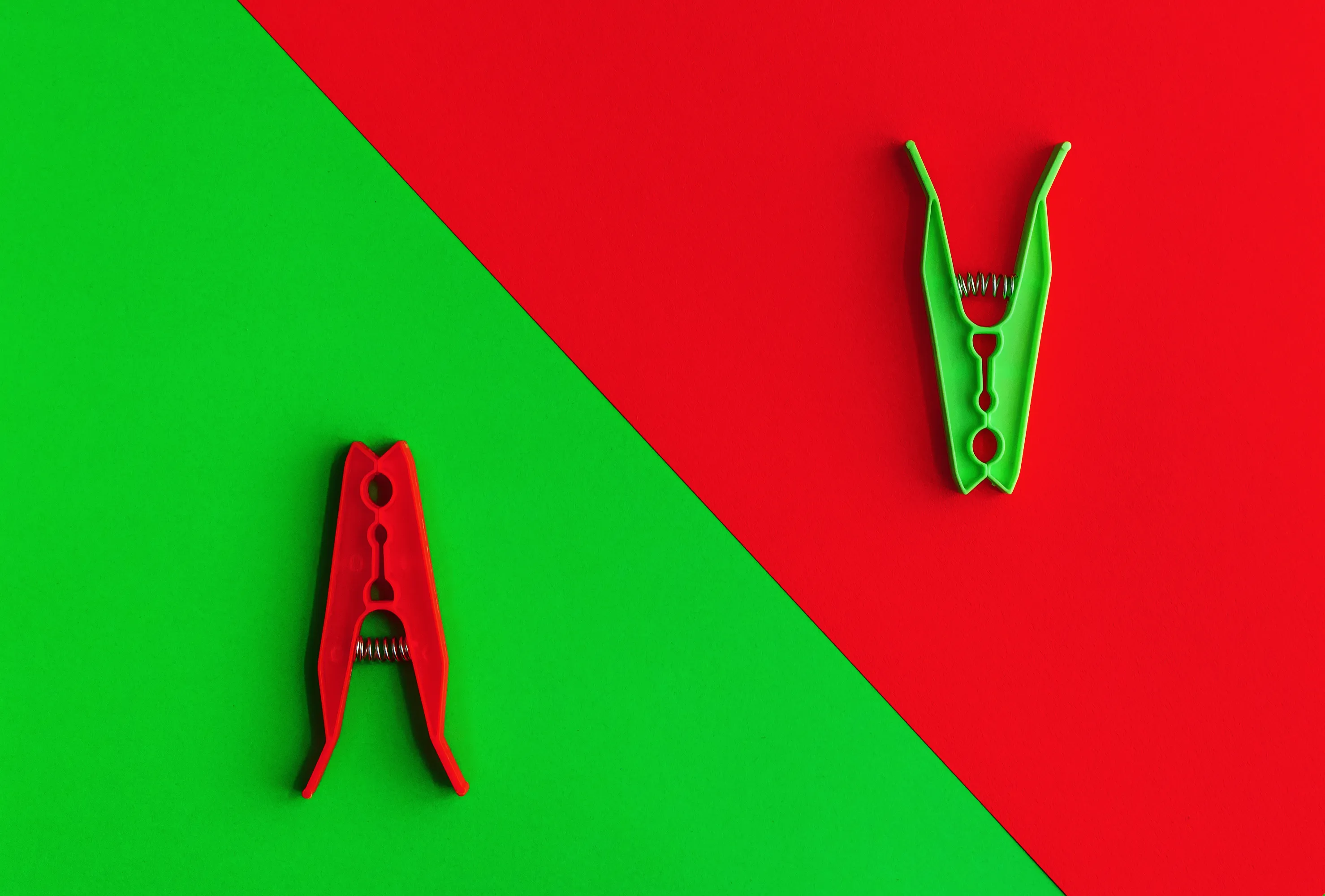 The Colours Green and Red