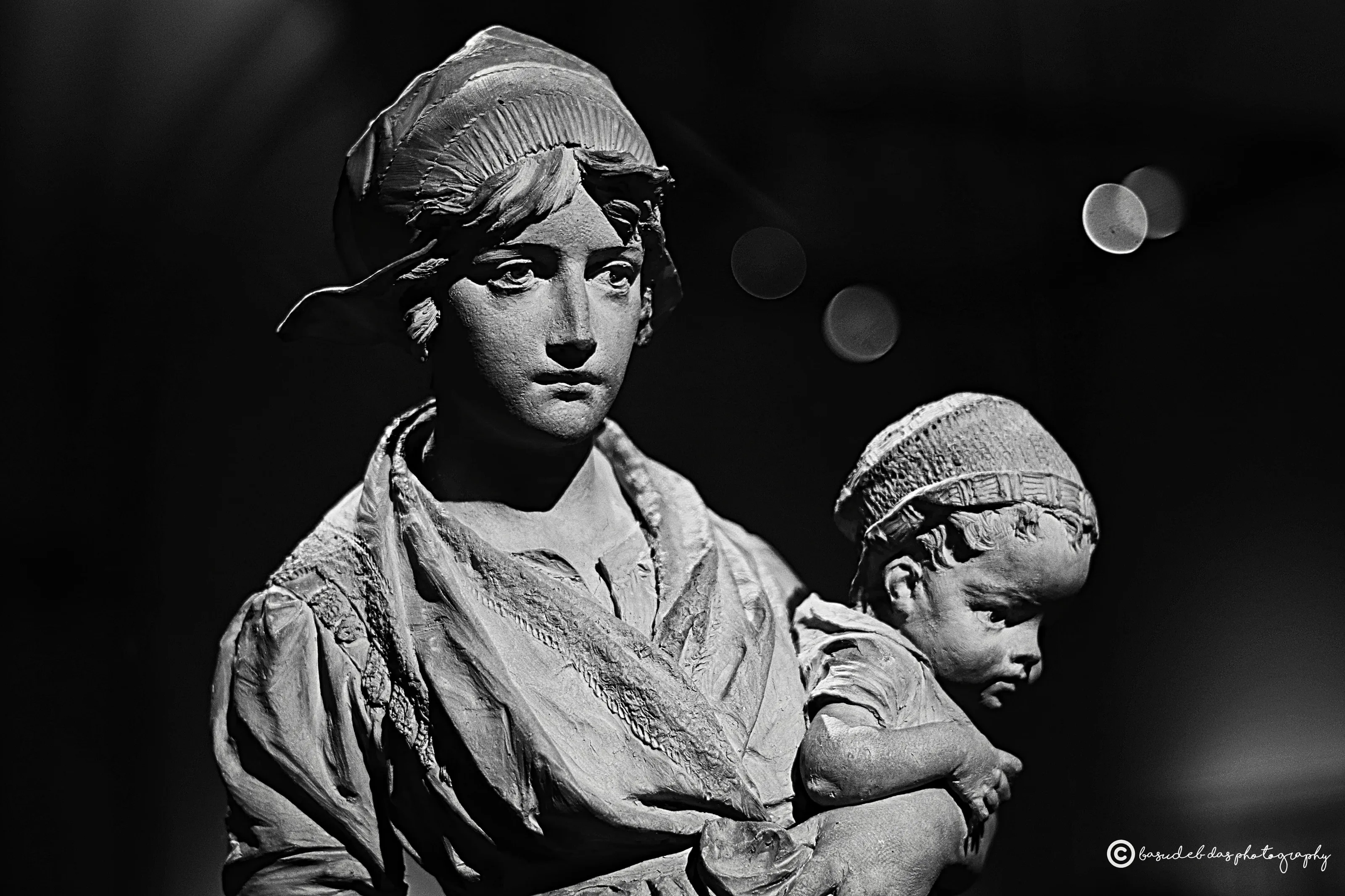 Motherhood in Secular Sculpture