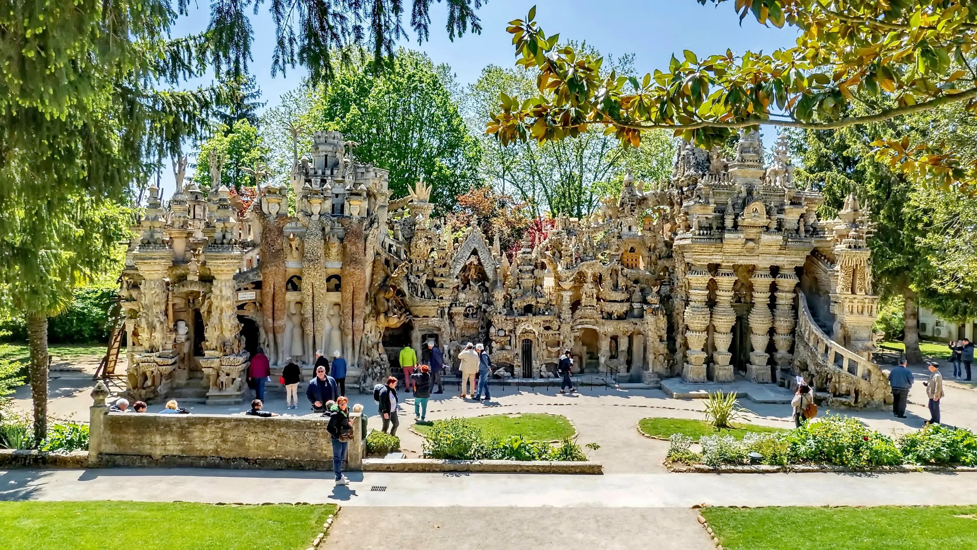 Strange and Unusual Architecture