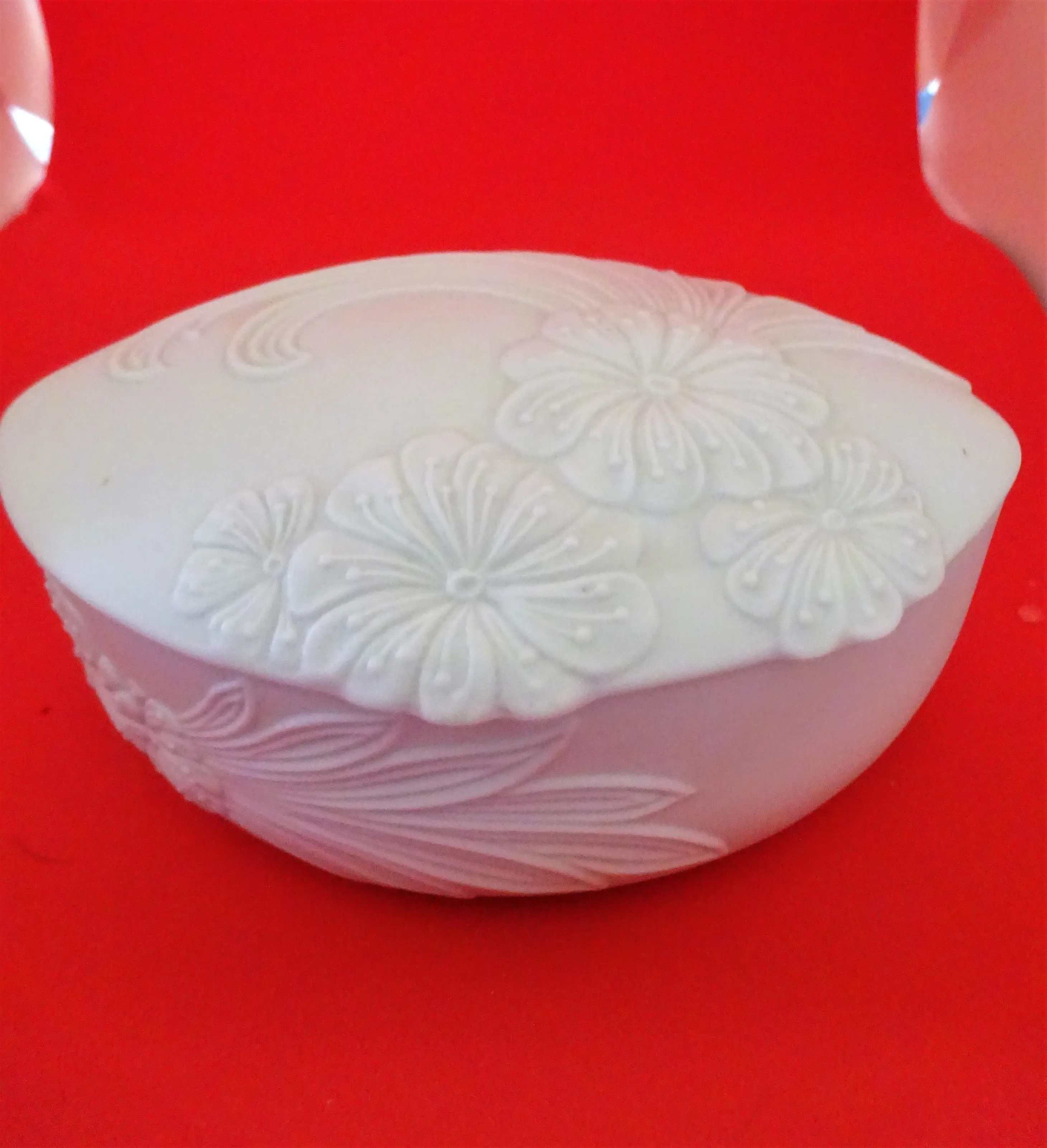 White Ceramics and Porcelain (in colour)