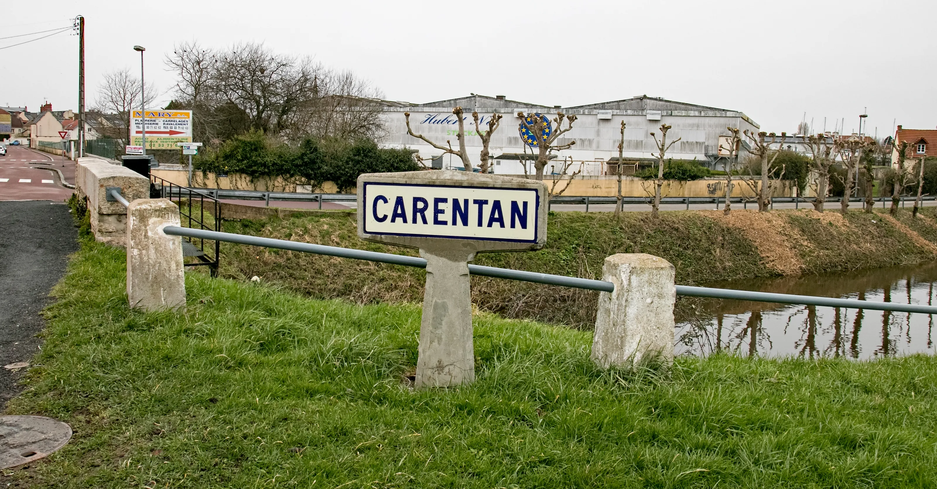 Signs of City, Town or Village Names
