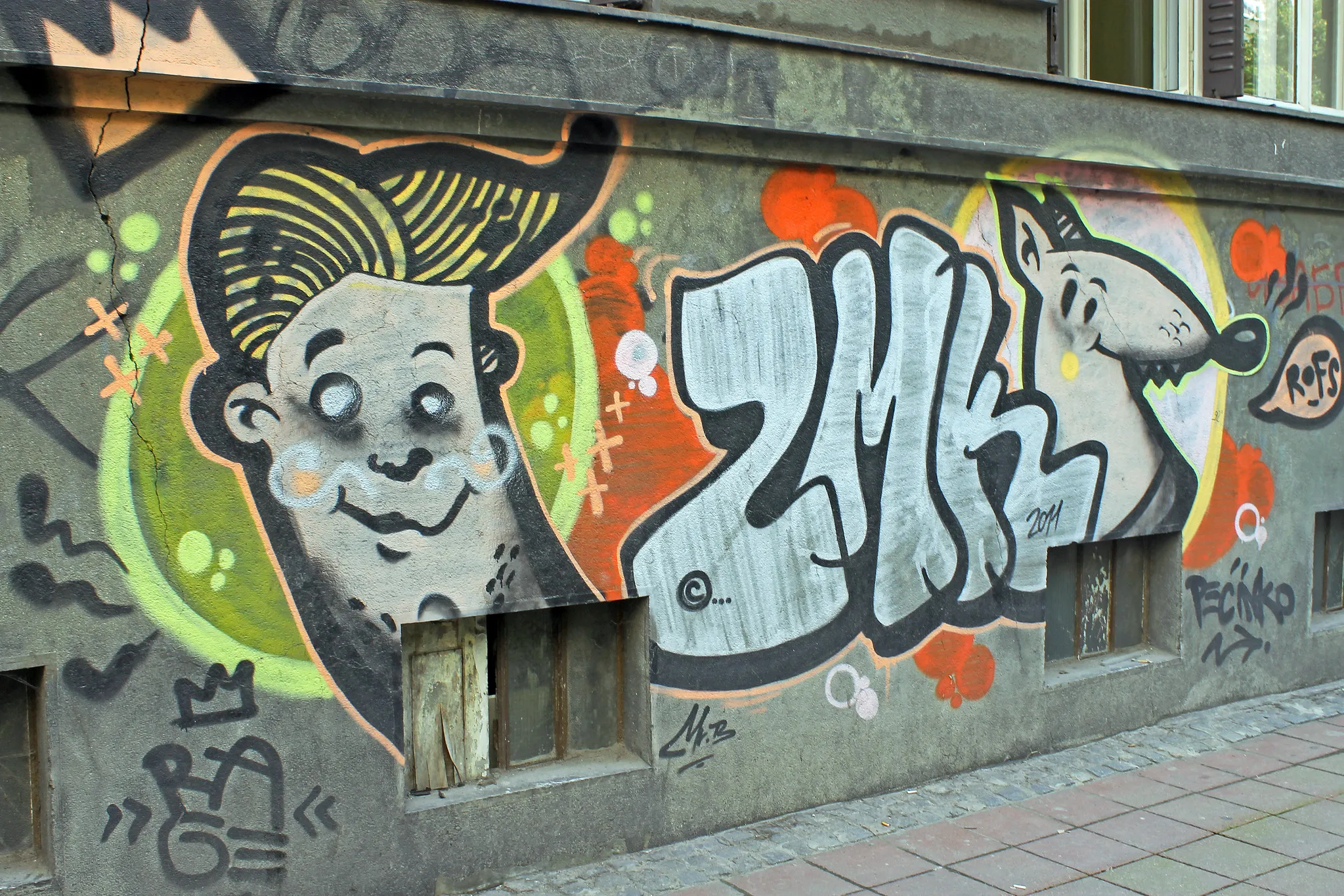 Graffiti of the World (in colour)