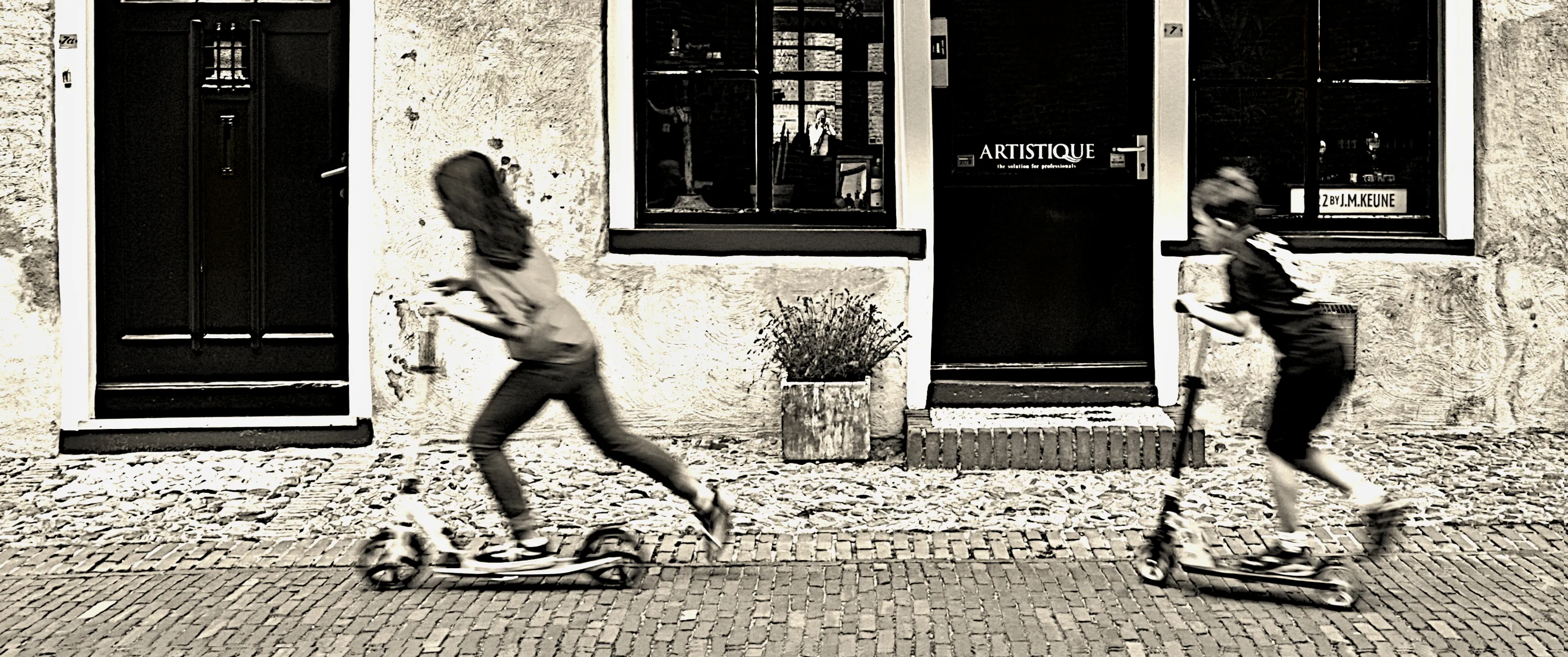 Modernity with Old Looks/in Sepia