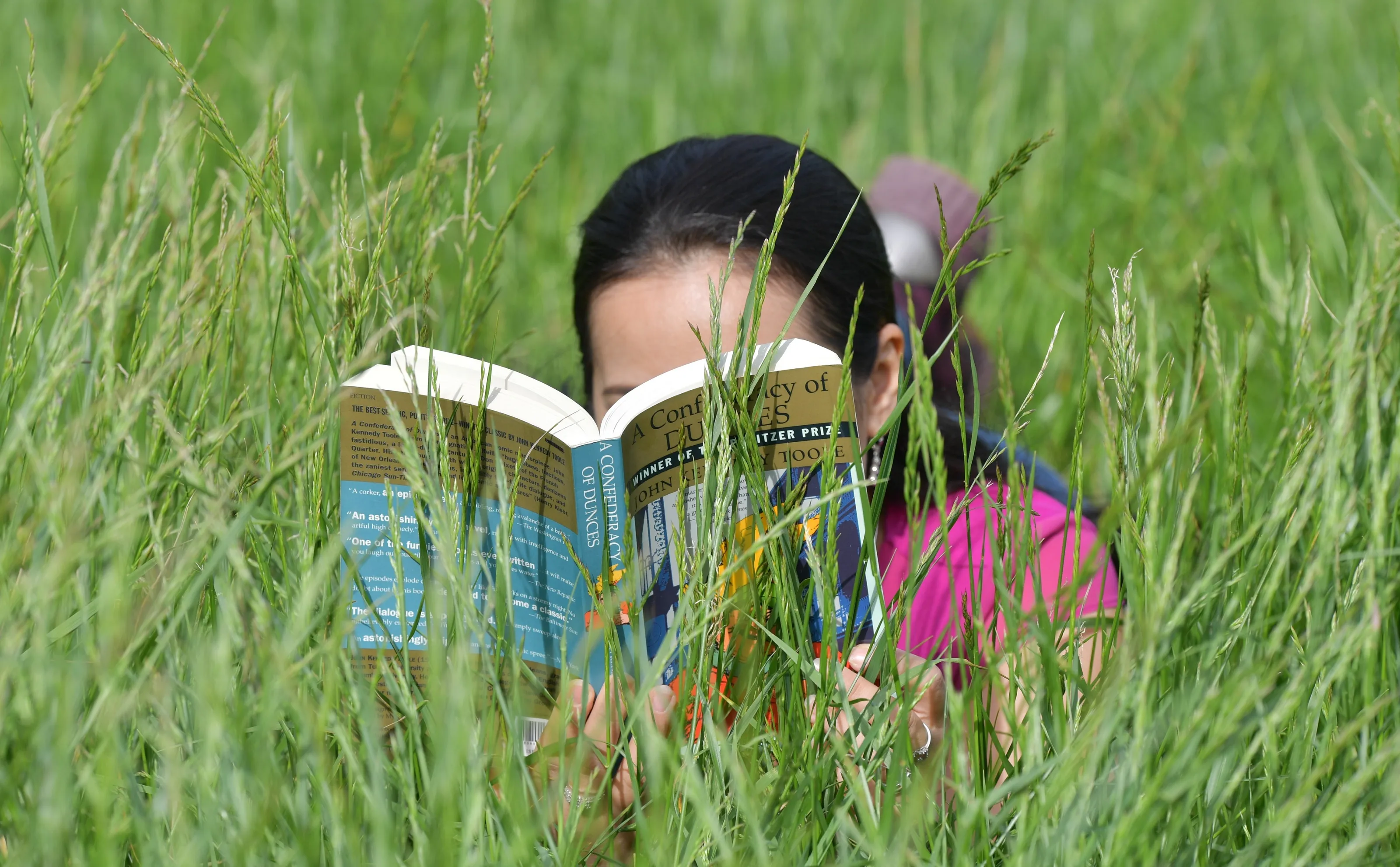 People Reading Books