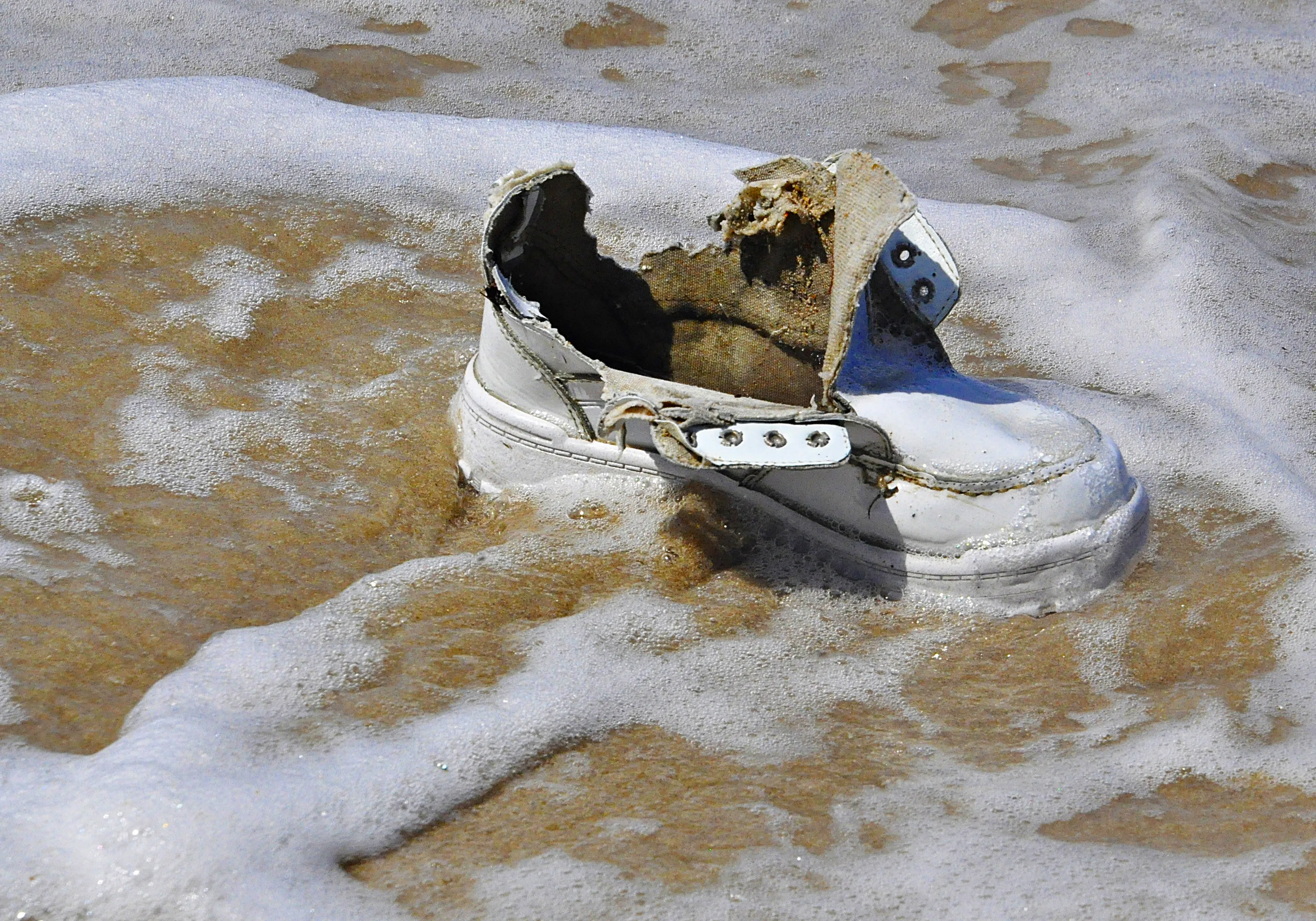 Abandoned Footwear (no people)