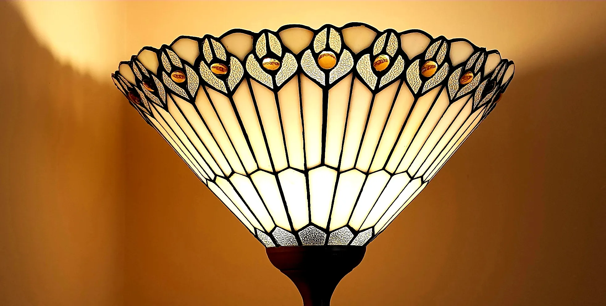 Illuminated Indoor Lighting (no candles)
