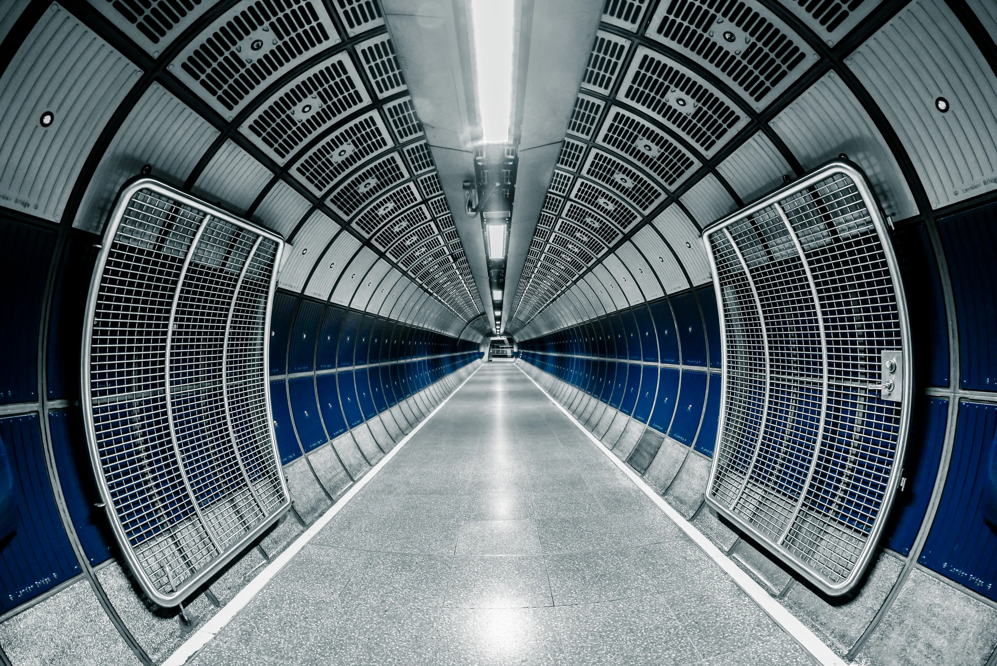 Into the Distance, using Leading Lines
