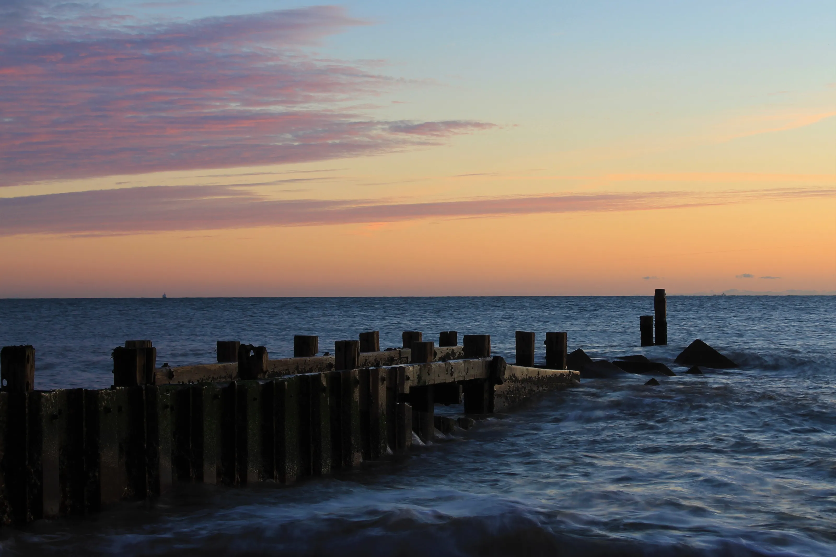 Seascapes at Sunrise or Sunset (in colour)