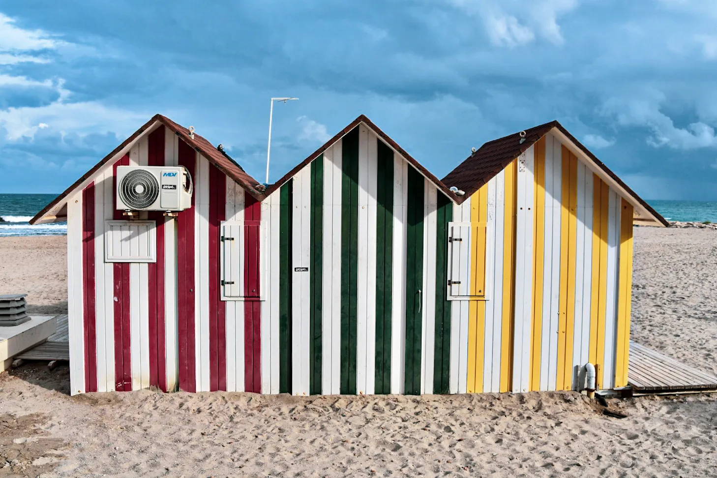 Stripes (in colour)