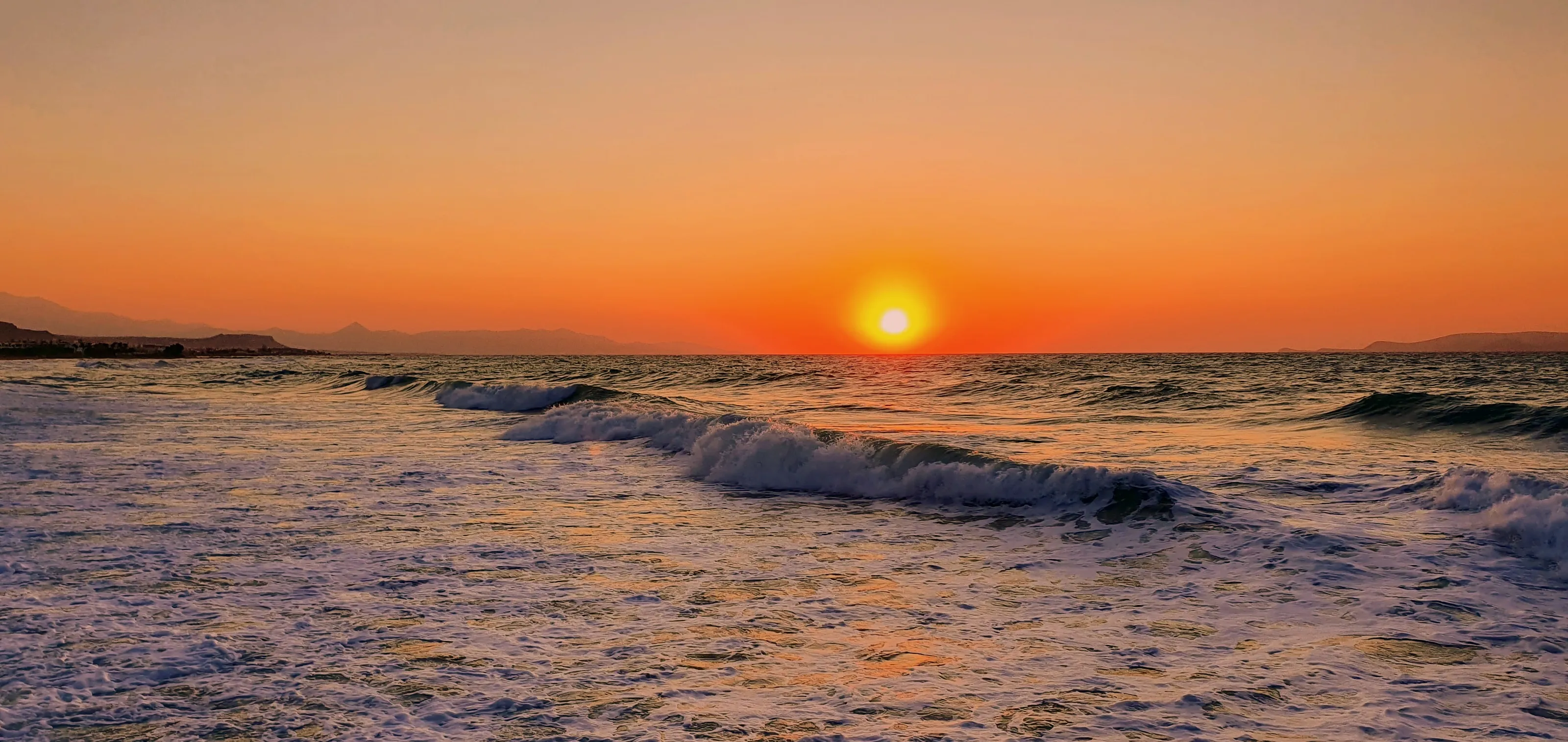 Seascapes in the Golden Hour  (in colour)