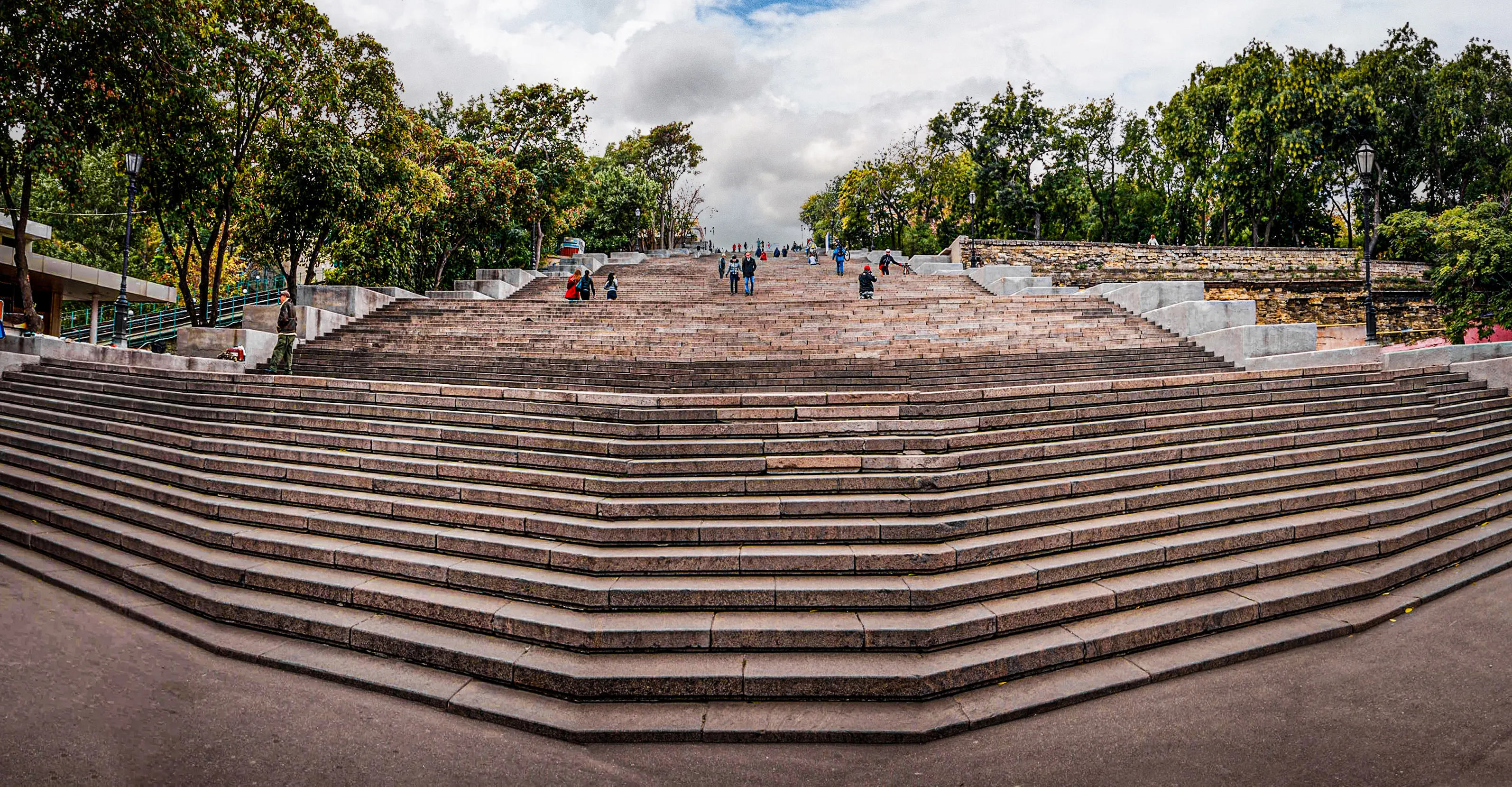 Outdoor Steps (no escalators)
